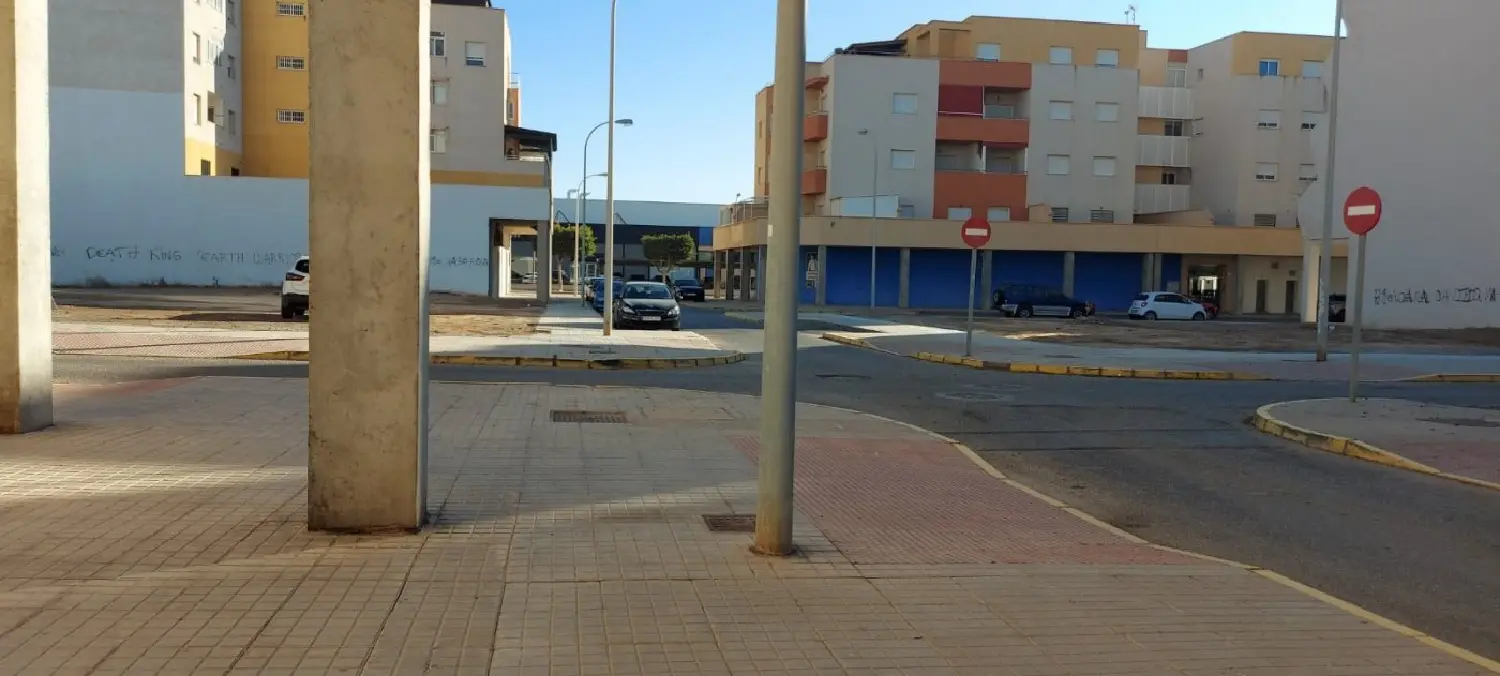  till salu lokal La Redonda Poniente Almeriense 4