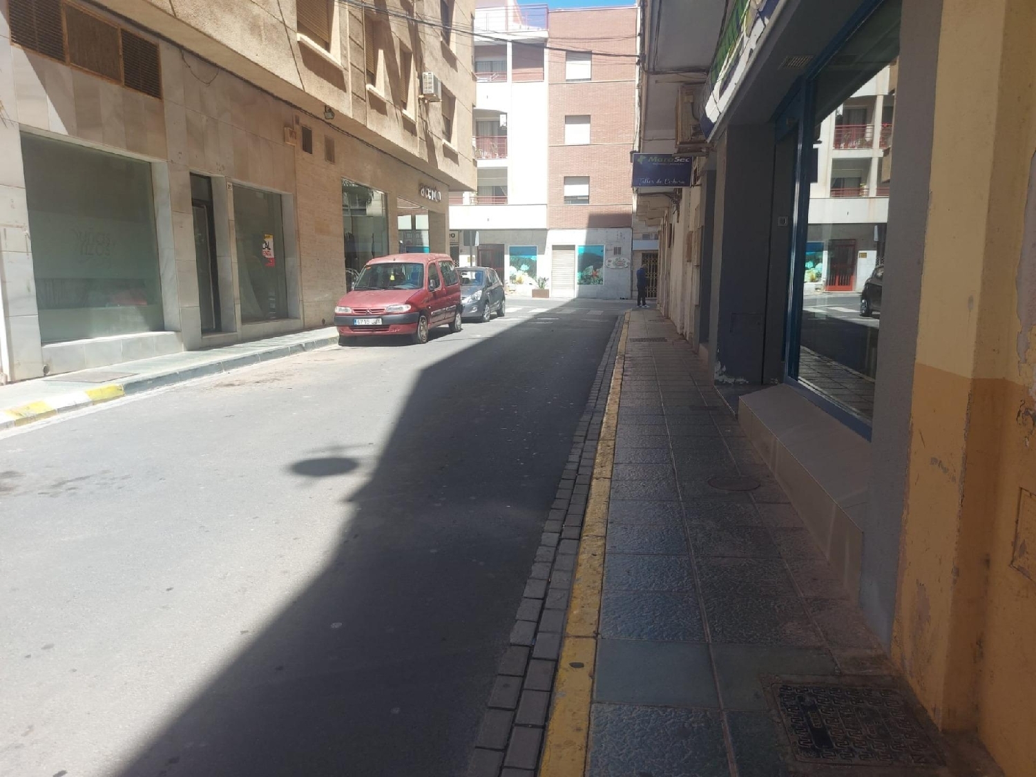  till salu lokal La Redonda Poniente Almeriense 1