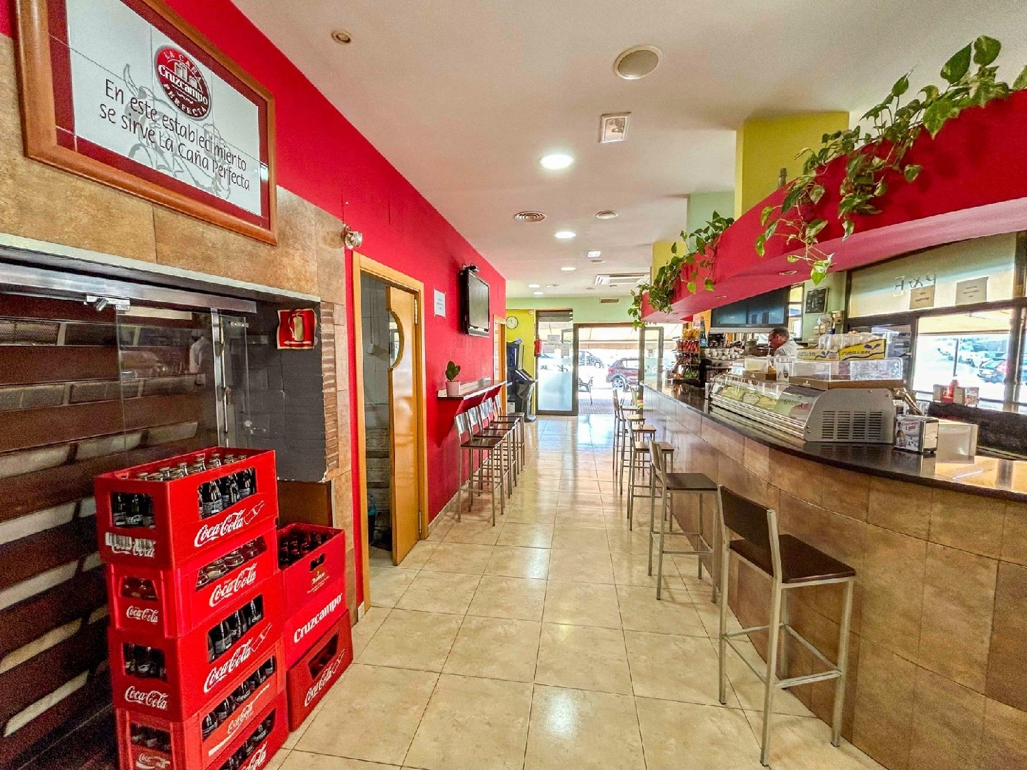  till salu lokal La Riviera Selva 7