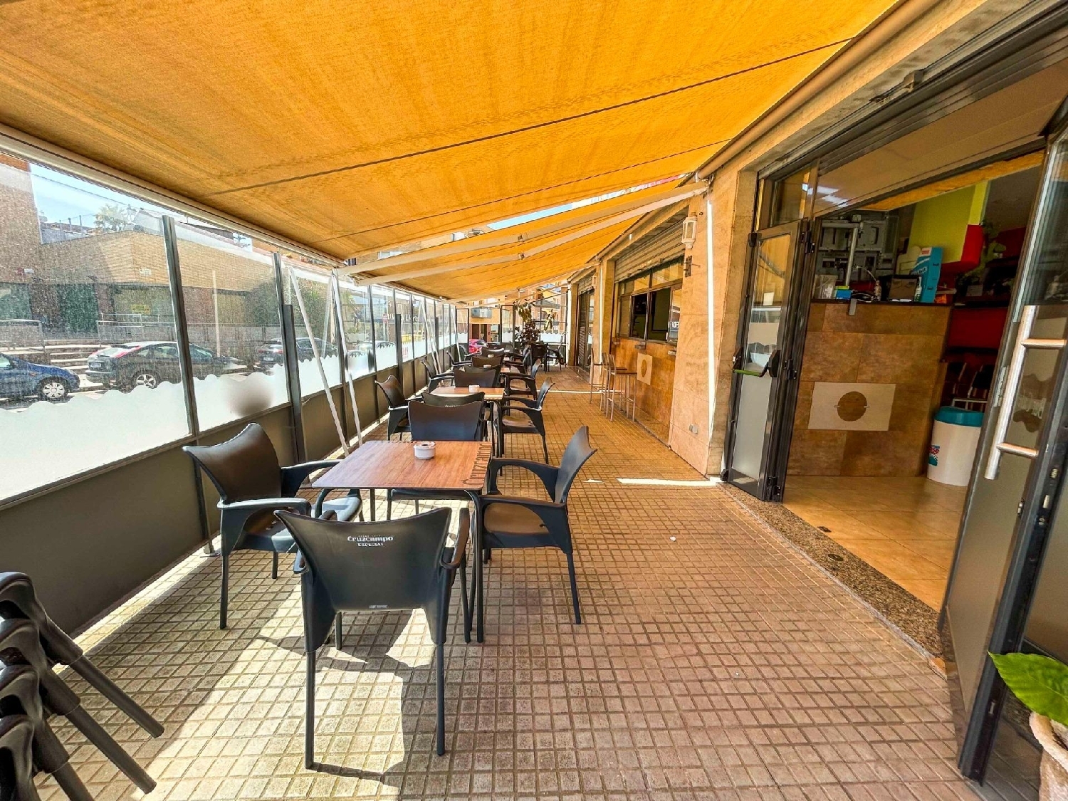 till salu lokal La Riviera Selva 2