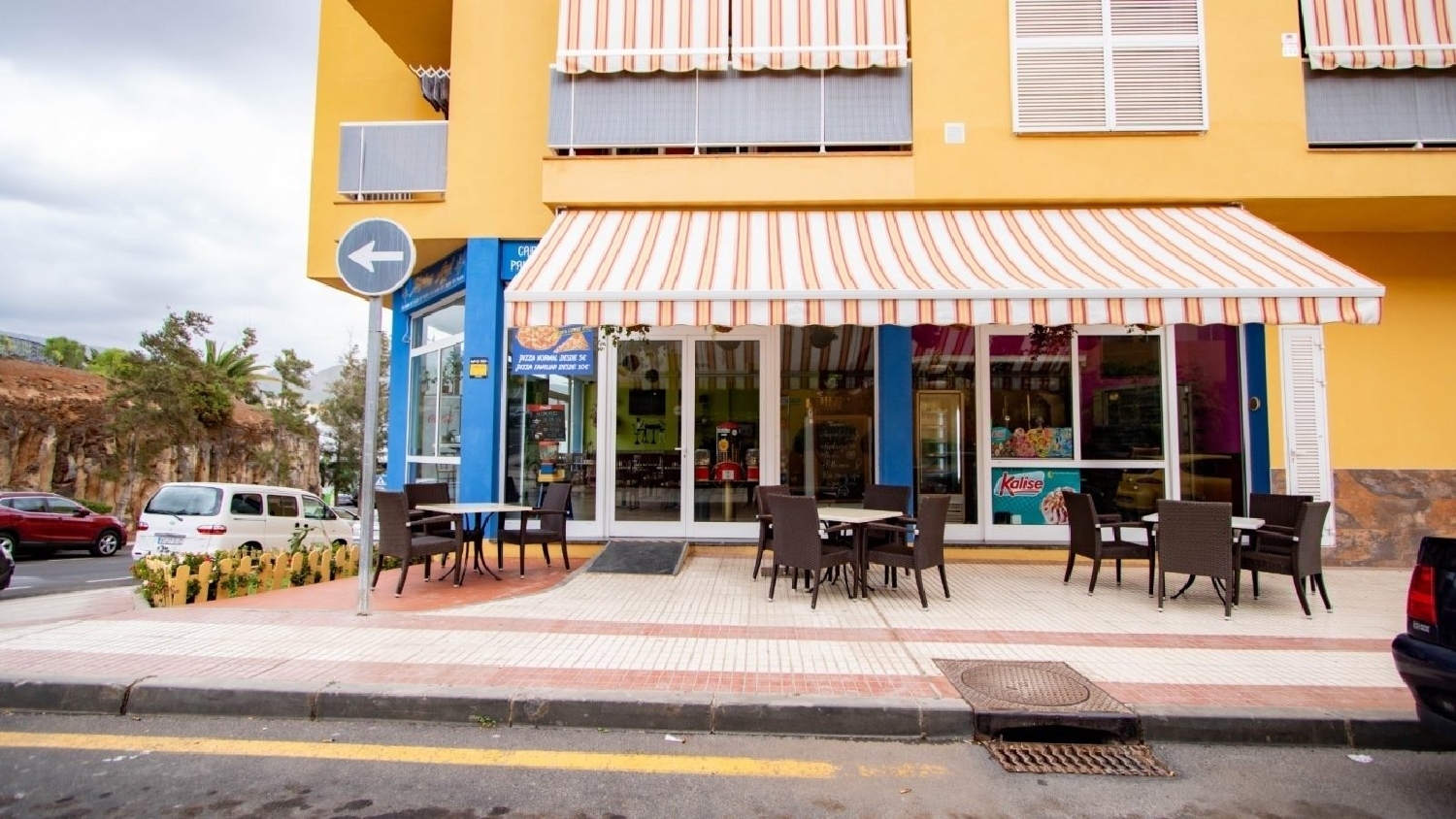  till salu lokal La Sabinita Zona Sur 5