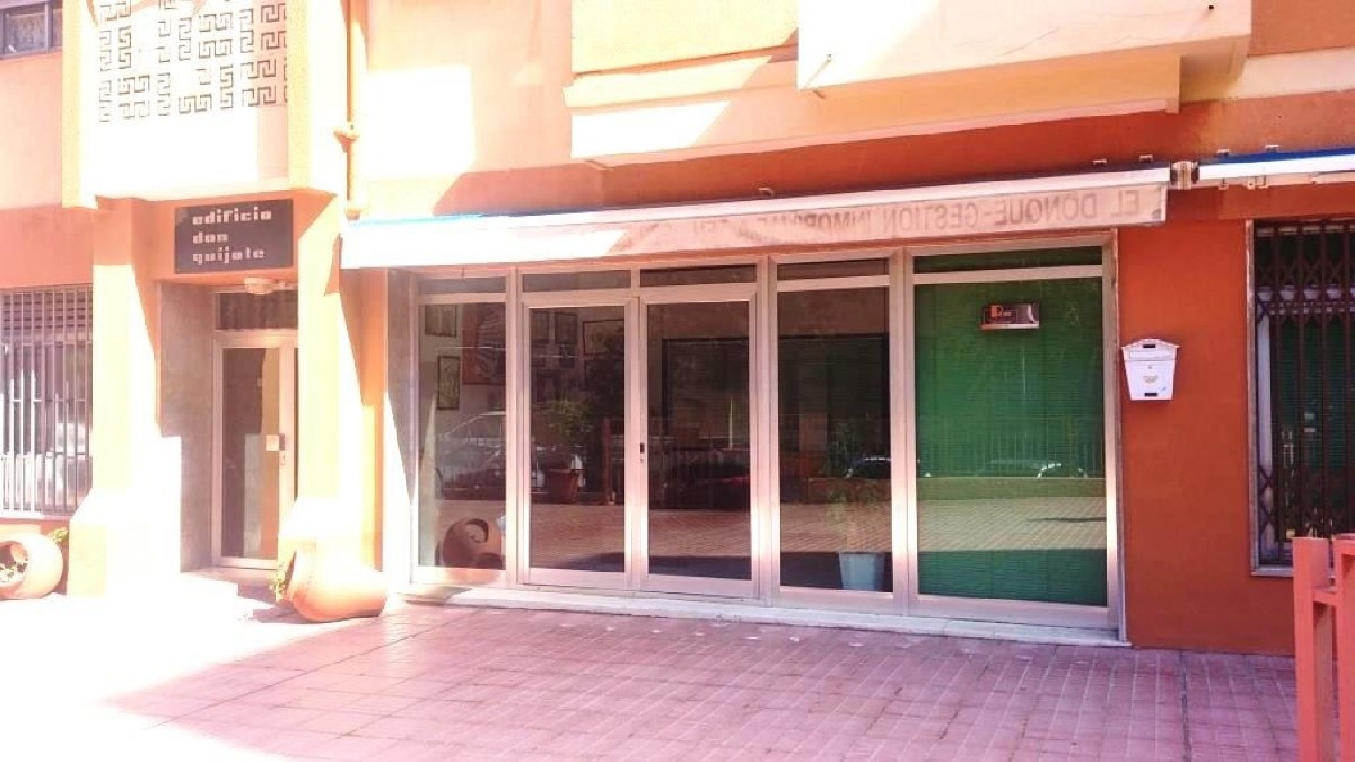 till salu lokal La Salle Zona Metropolitana 2