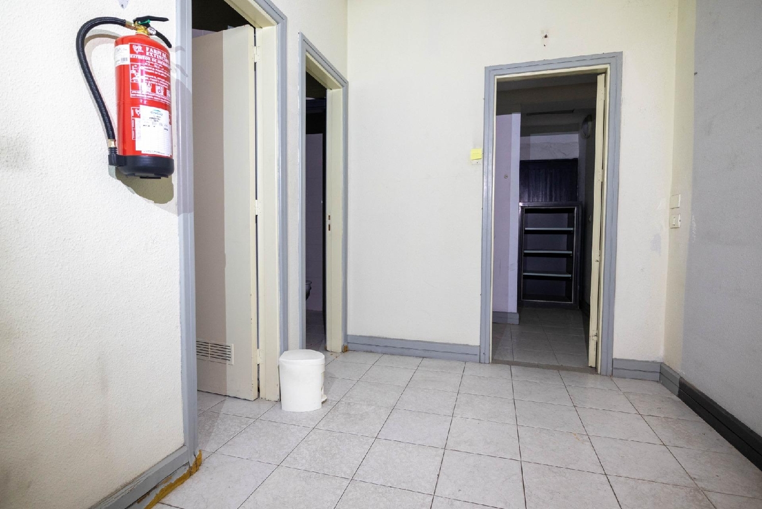  till salu lokal La Salle Zona Metropolitana 7
