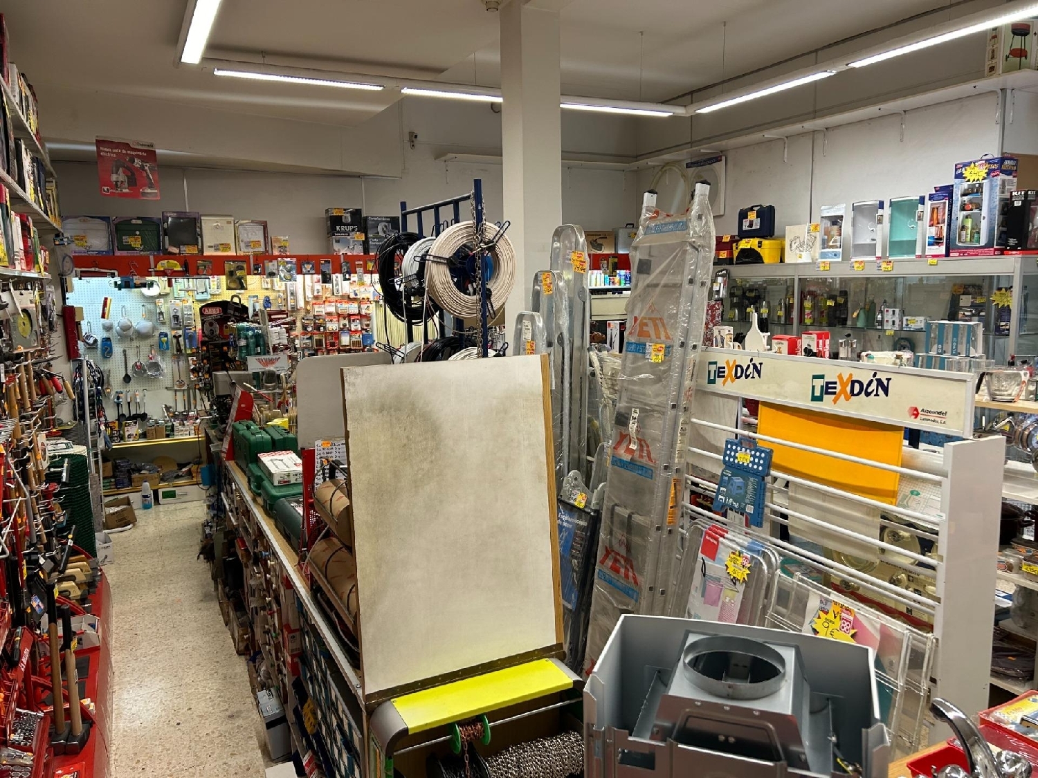  till salu lokal La Salut Barcelonès 8