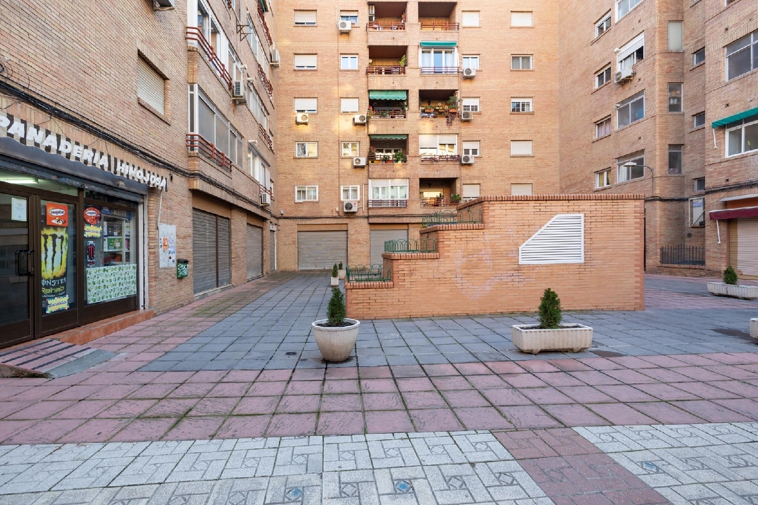 till salu lokal Lancha Del Genil Vega De Granada 2