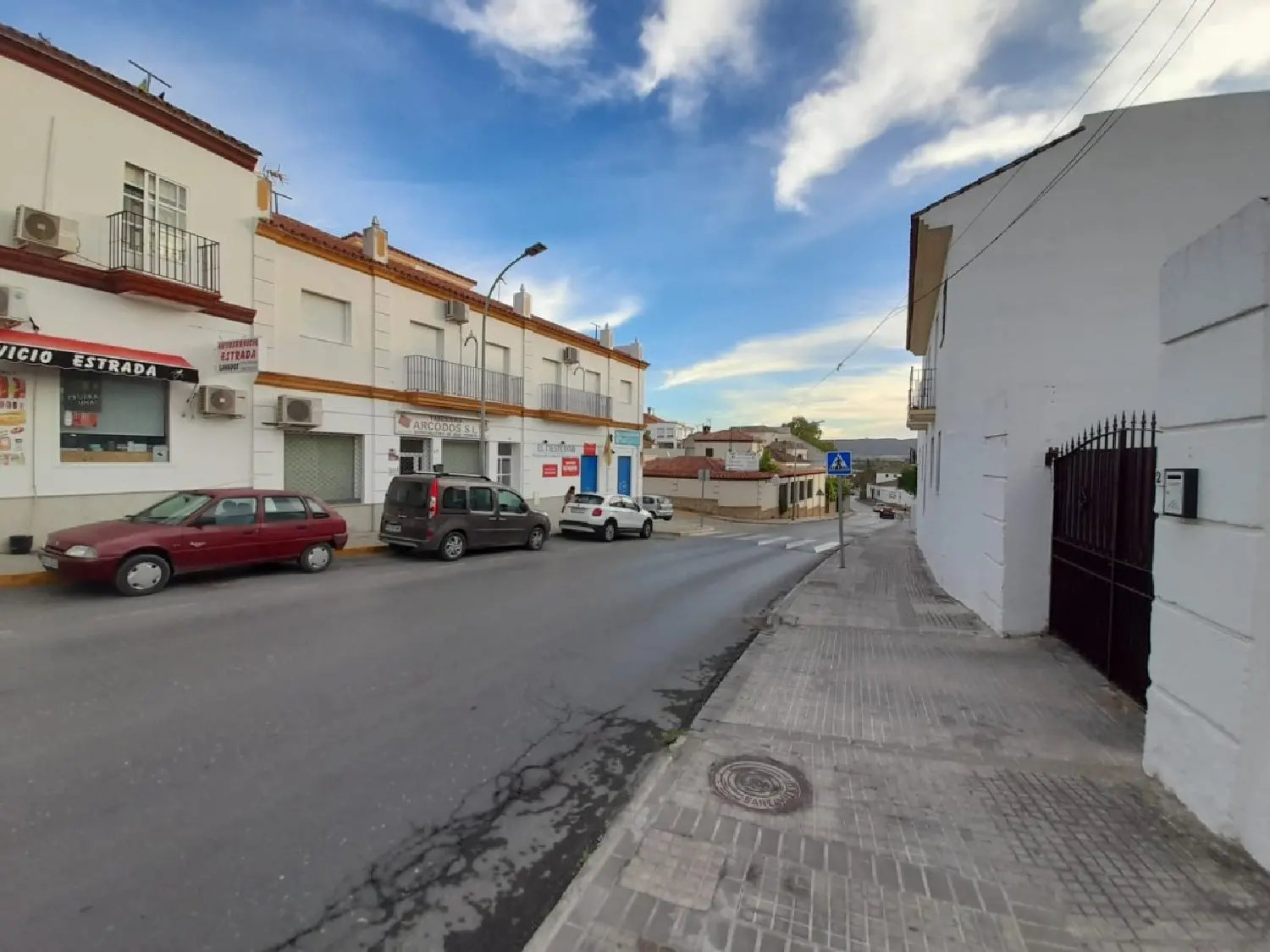  till salu lokal Junta De Los Rios Sierra De Cádiz 1