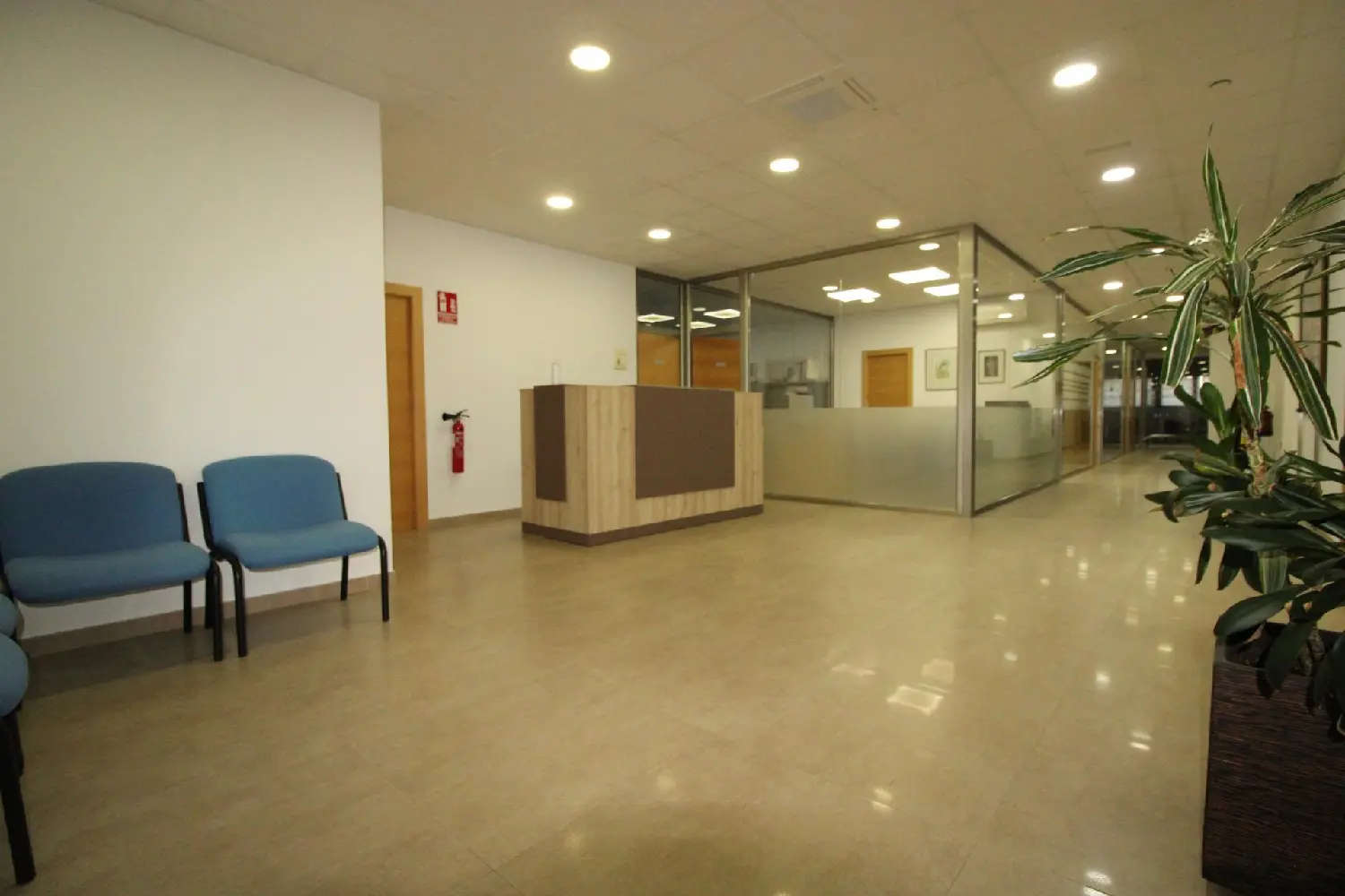  till salu lokal Santa Ana Altiplano 1