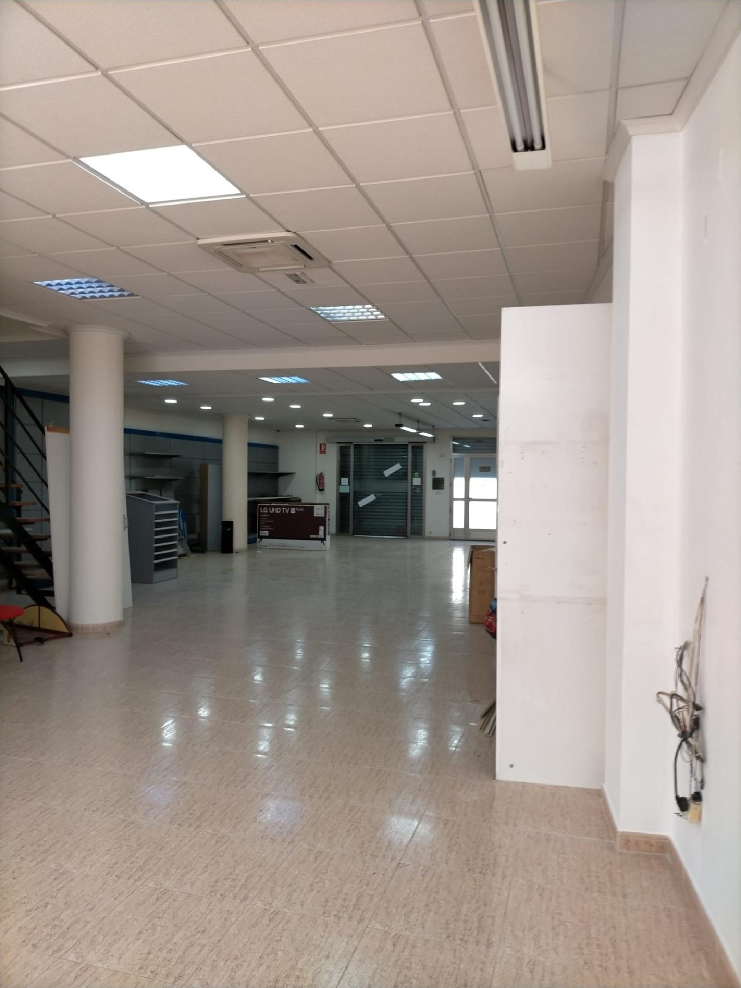 till salu lokal Las Siete Casas Baix Segura 2