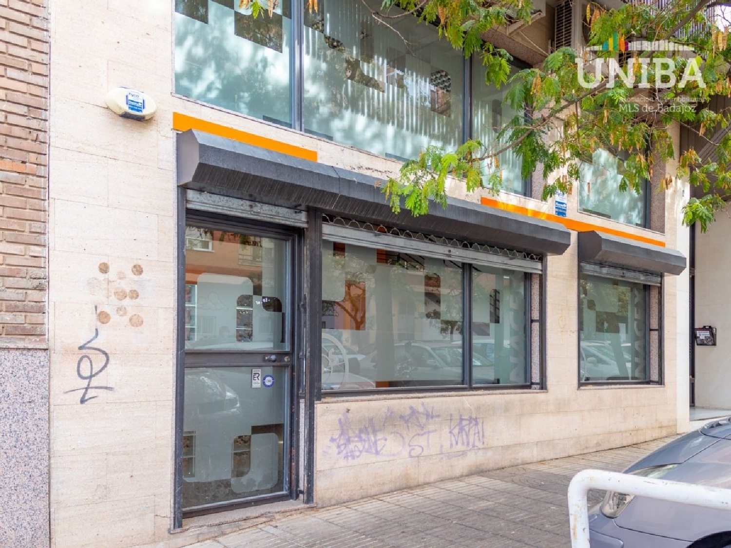  till salu lokal Las Vaguadas Badajoz 1