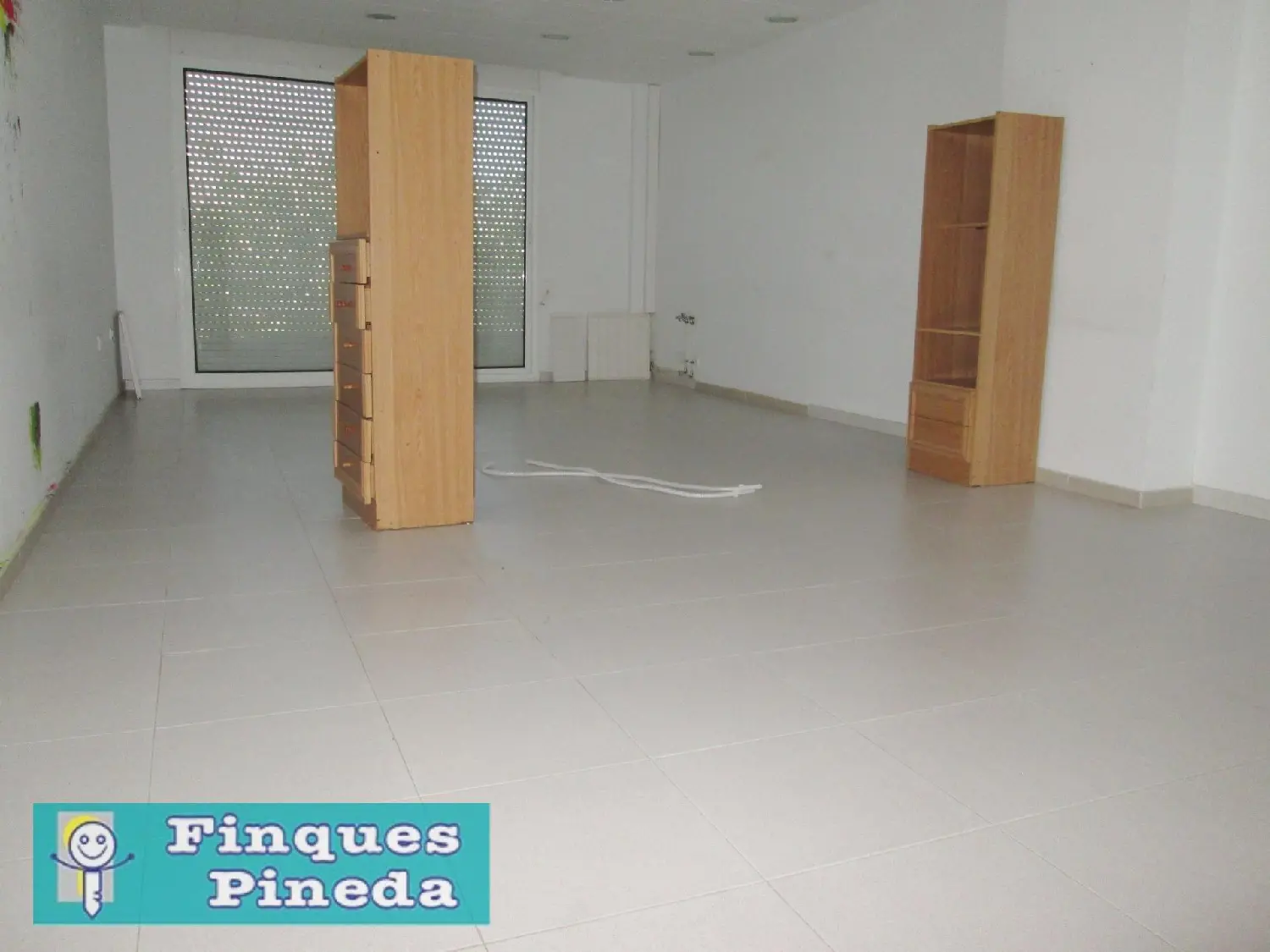 till salu lokal El Poblenou Maresme 3