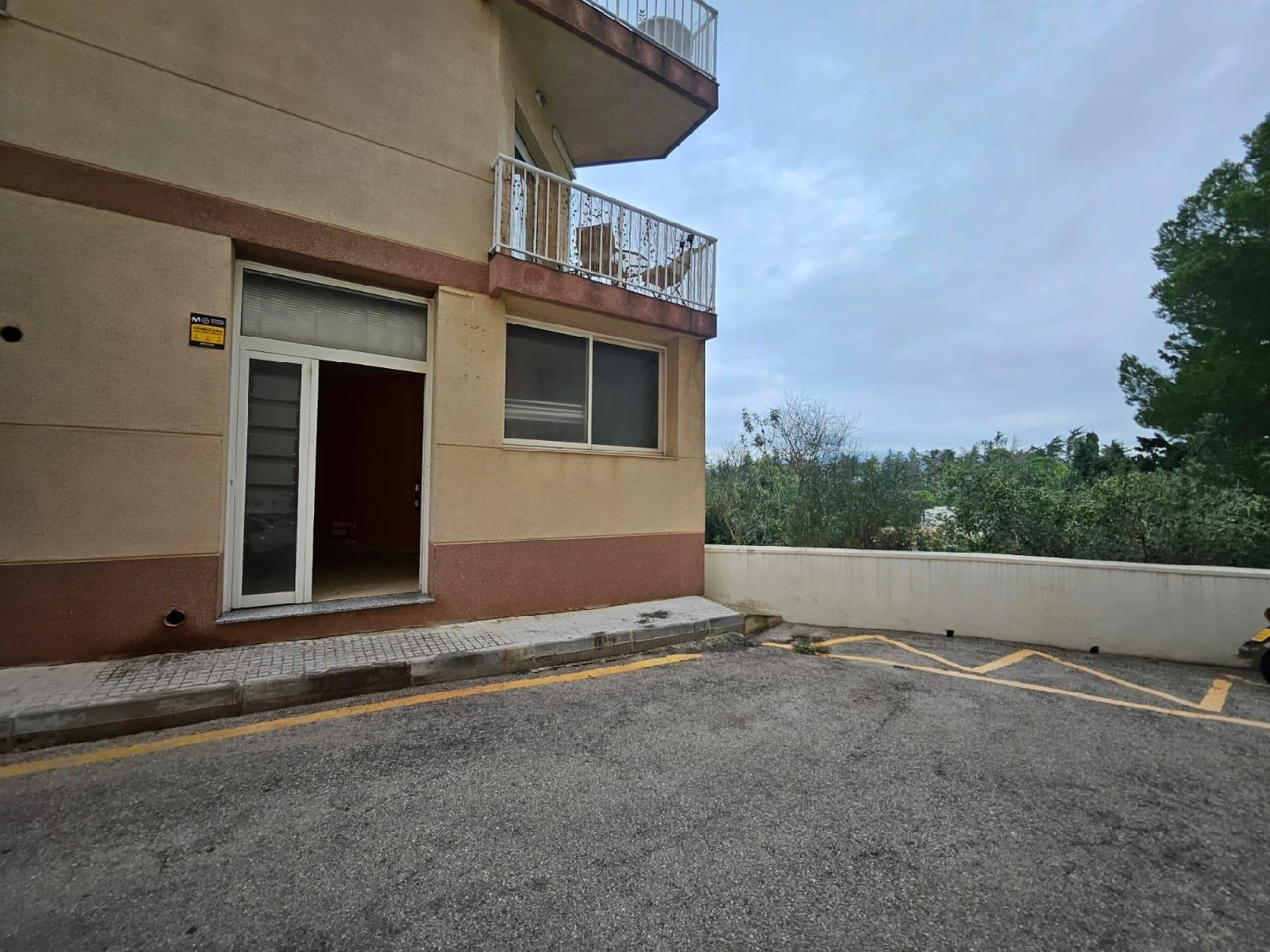 till salu lokal L'estany Baix Ebre 2