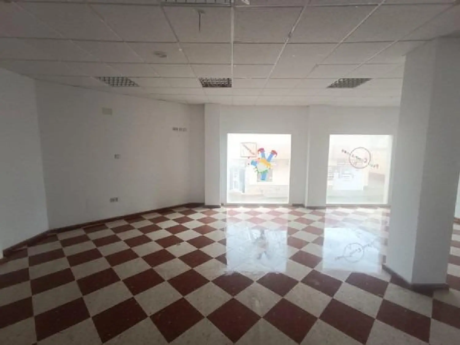 till salu lokal Pinar De Los Guisos Bahía De Cádiz 3