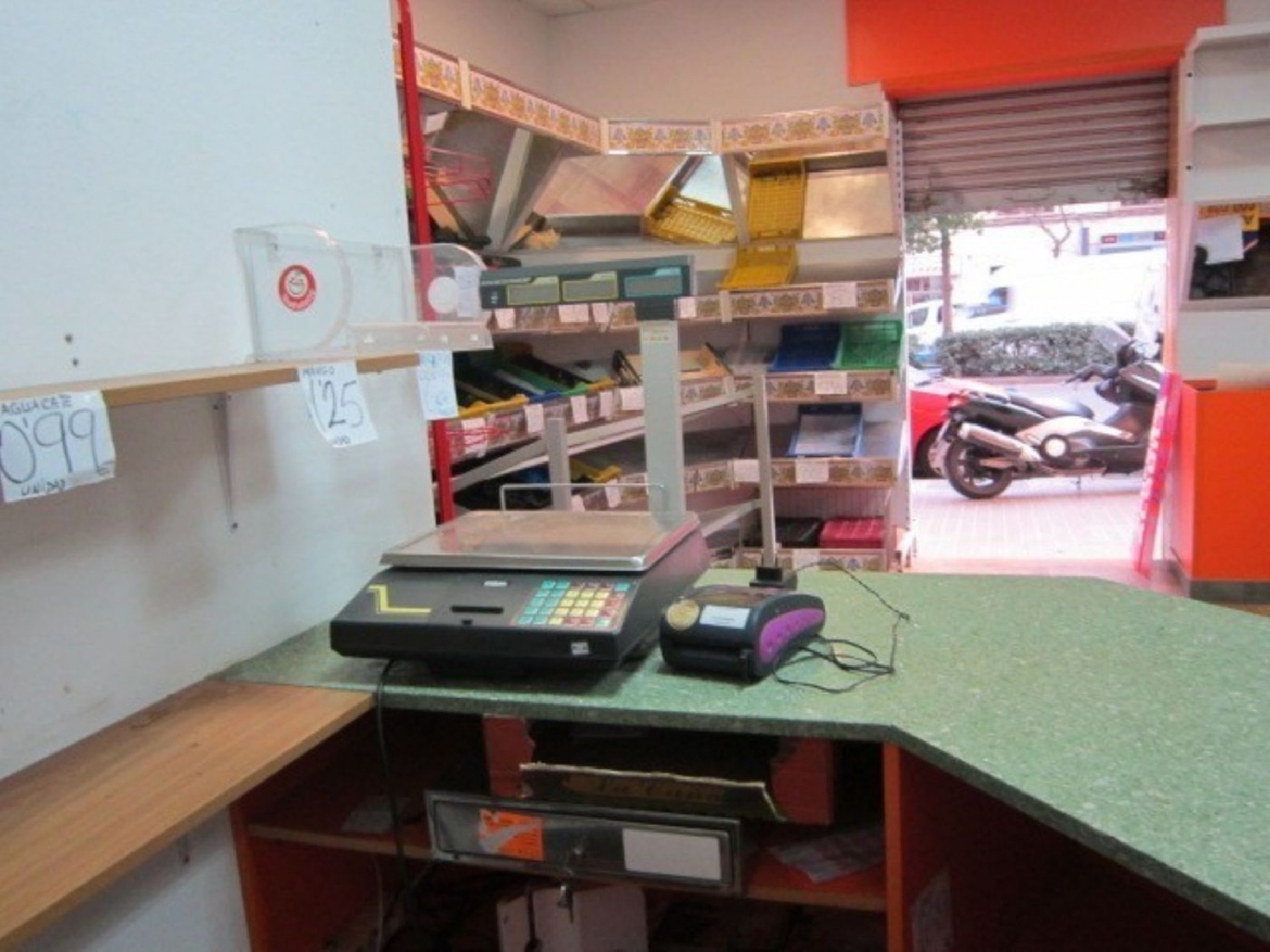  till salu lokal L'olivereta Nou Moles Valencia 5