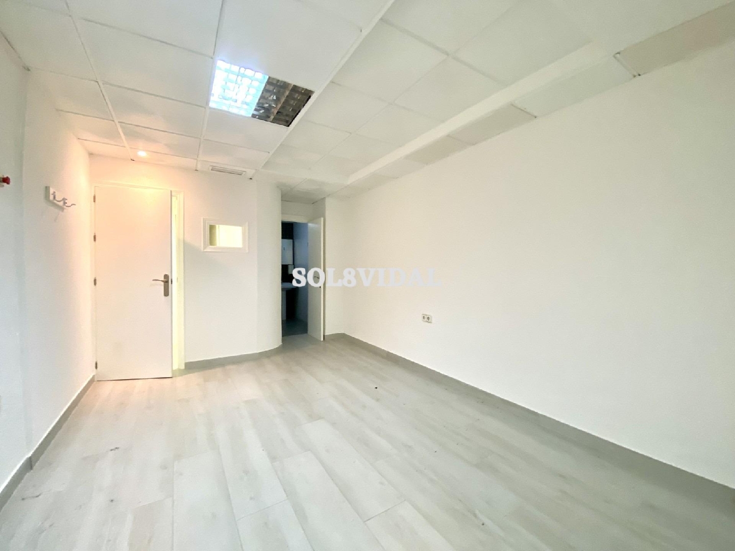  till salu lokal Lomas De Campoamor Baix Segura 6