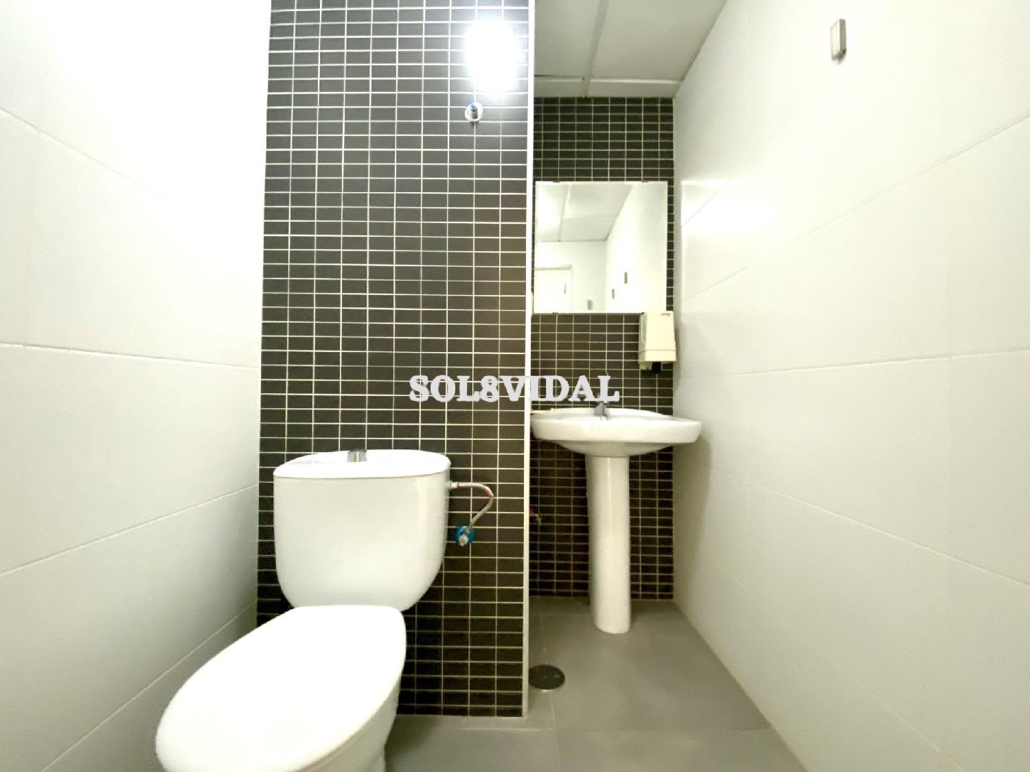  till salu lokal Lomas De Campoamor Baix Segura 7