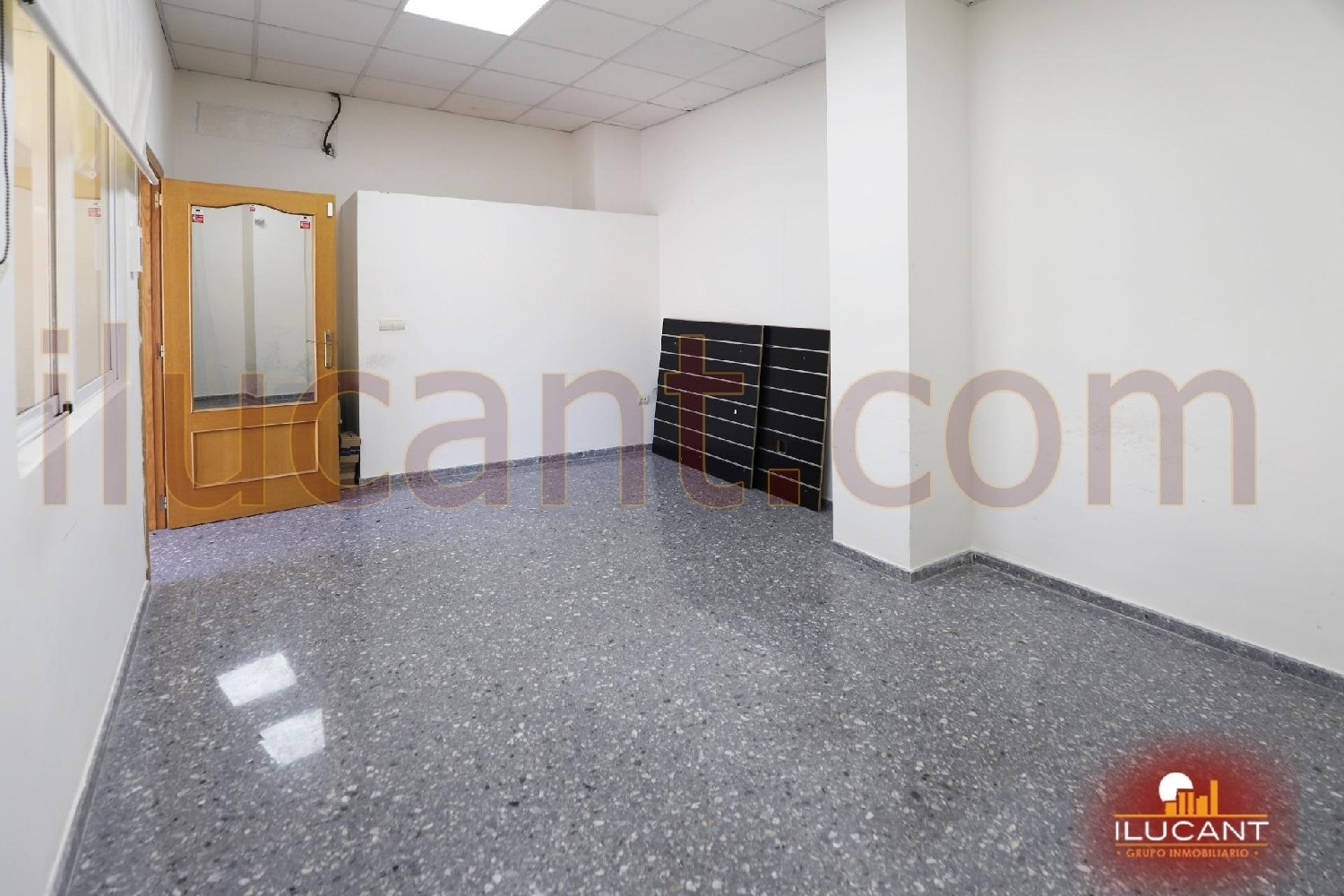  till salu lokal Pla De La Cova Alacantí 5