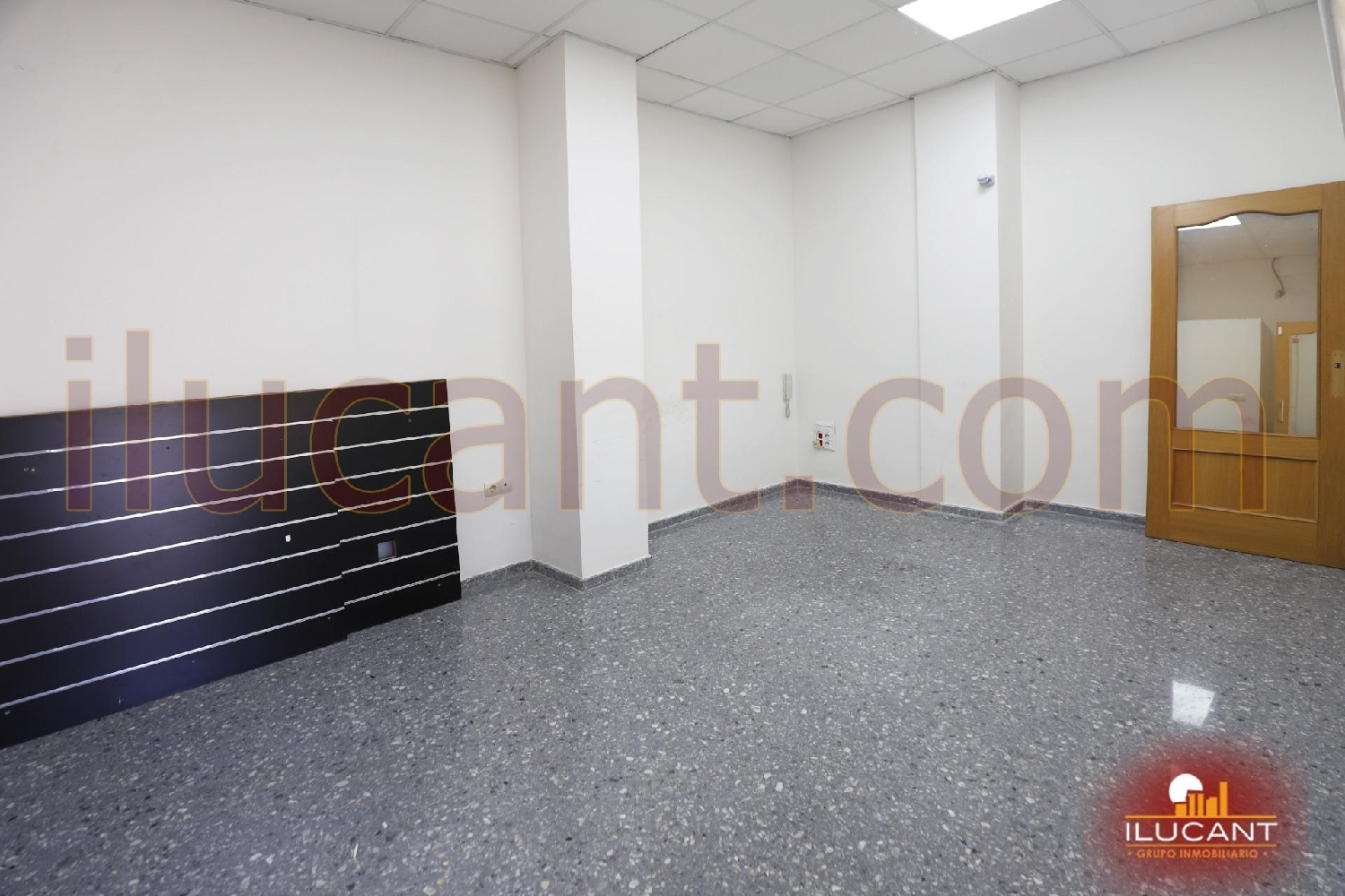  till salu lokal Pla De La Cova Alacantí 4