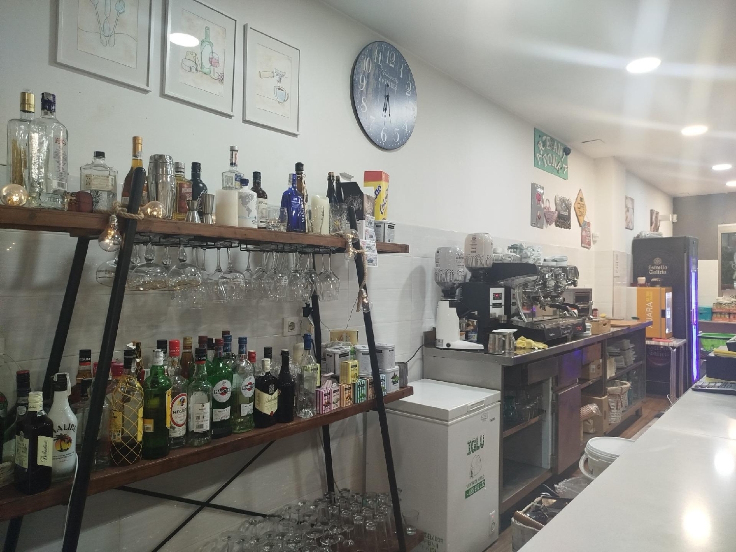  till salu lokal La Malla Horta Oest 5