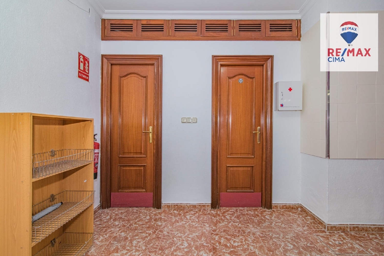  till salu lokal Maracena Vega De Granada 8