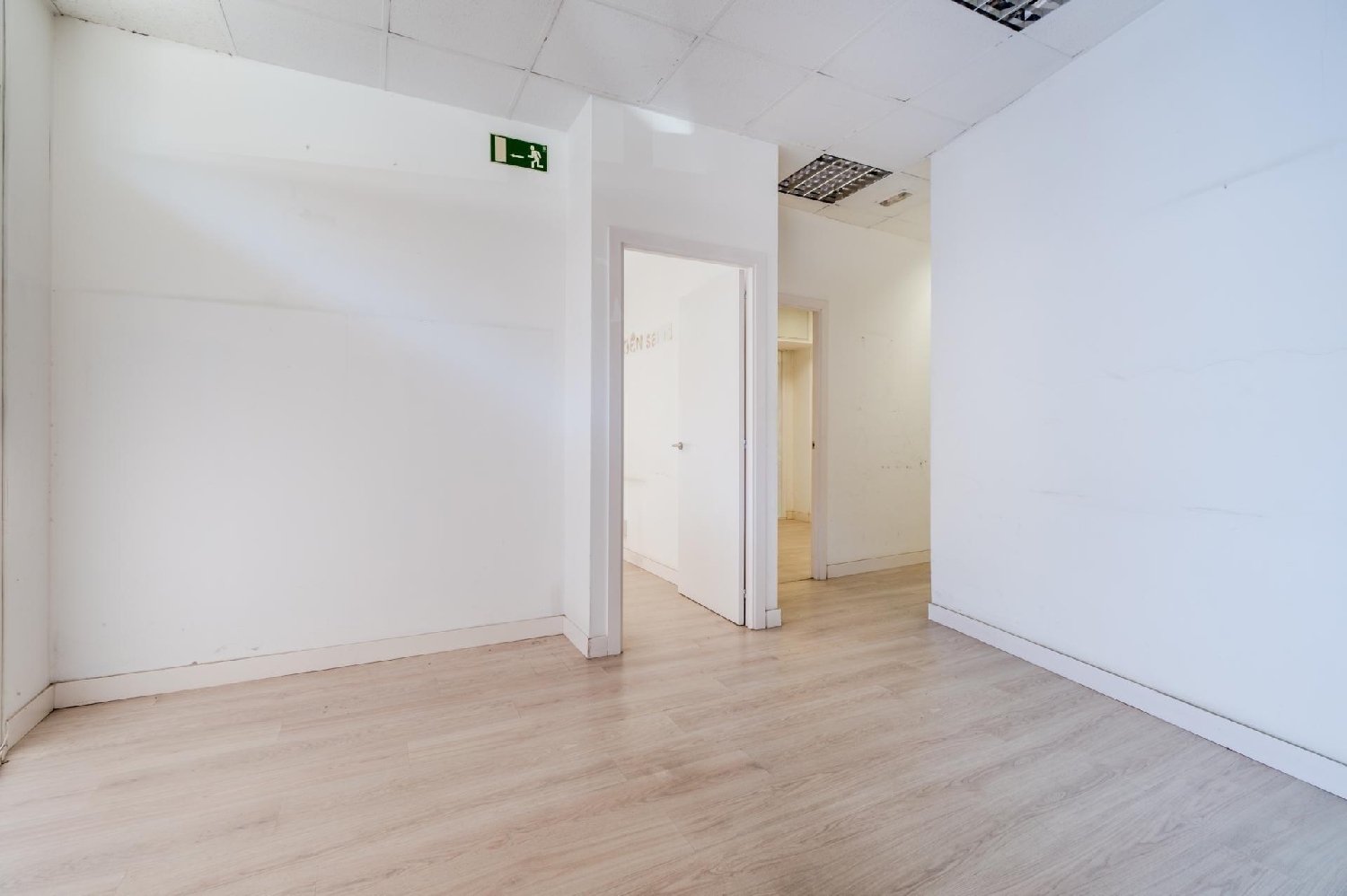  till salu lokal Mercadal Gironès 4
