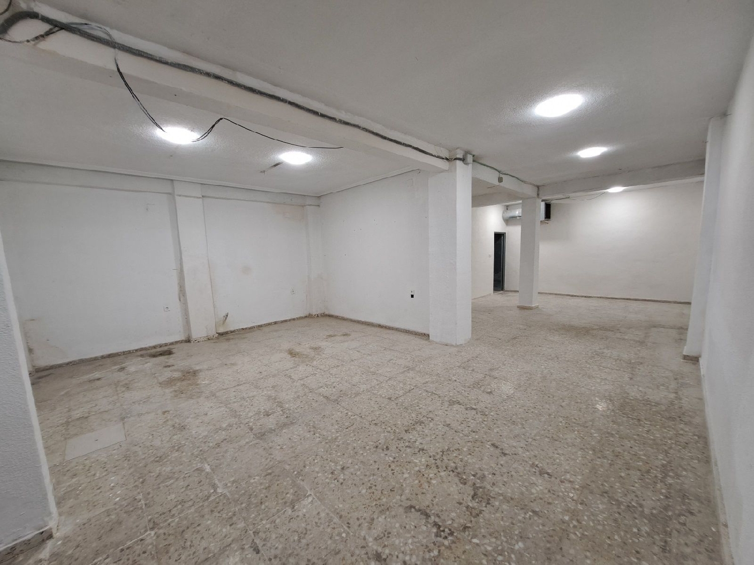 till salu lokal Mercado Alacantí 2