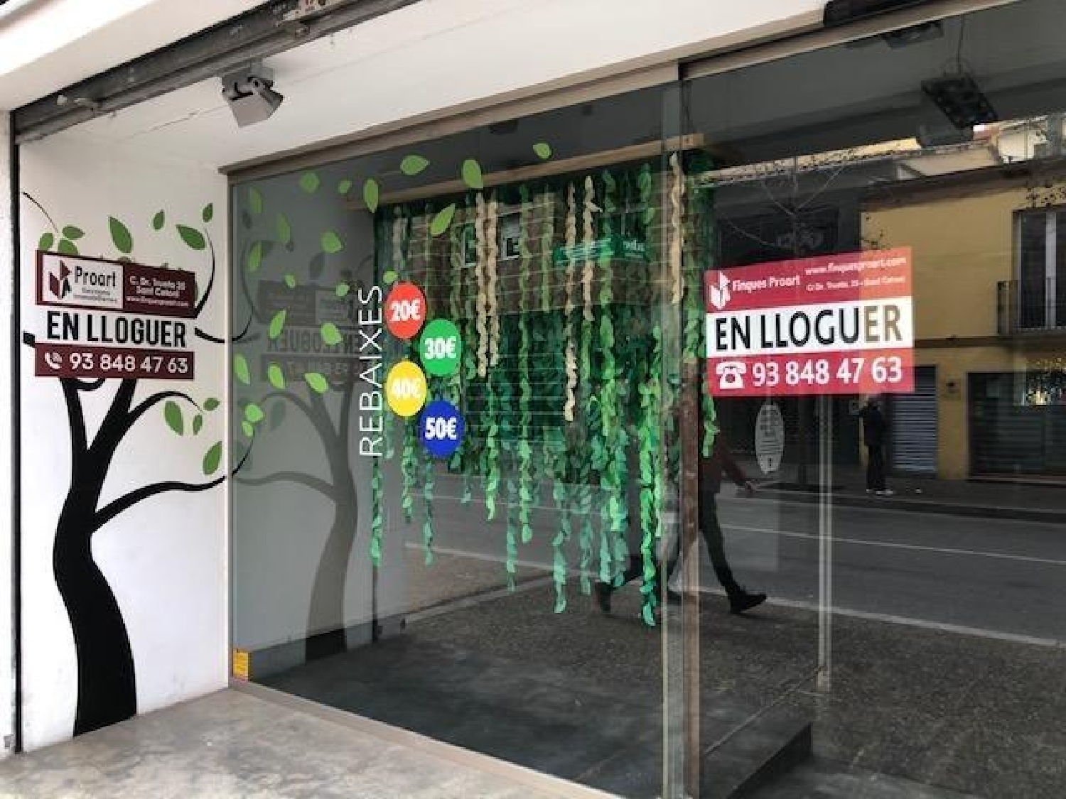  till salu lokal Migdia Casernes Gironès 1