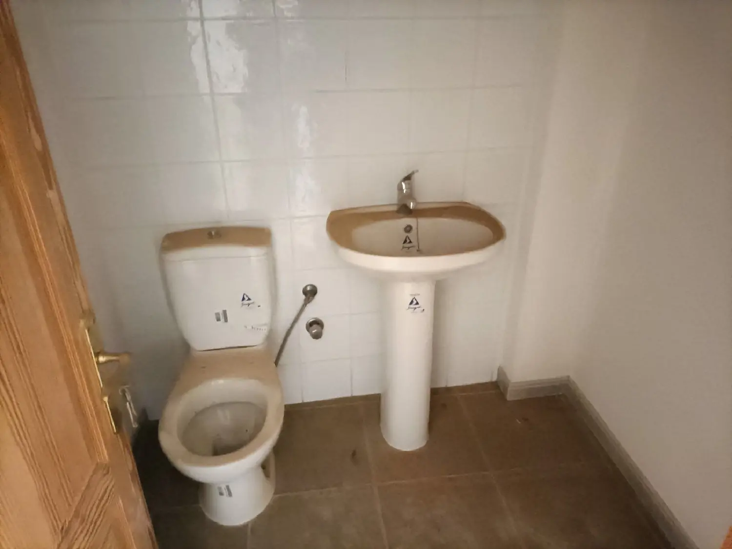till salu lokal Mondragón Área Este 2