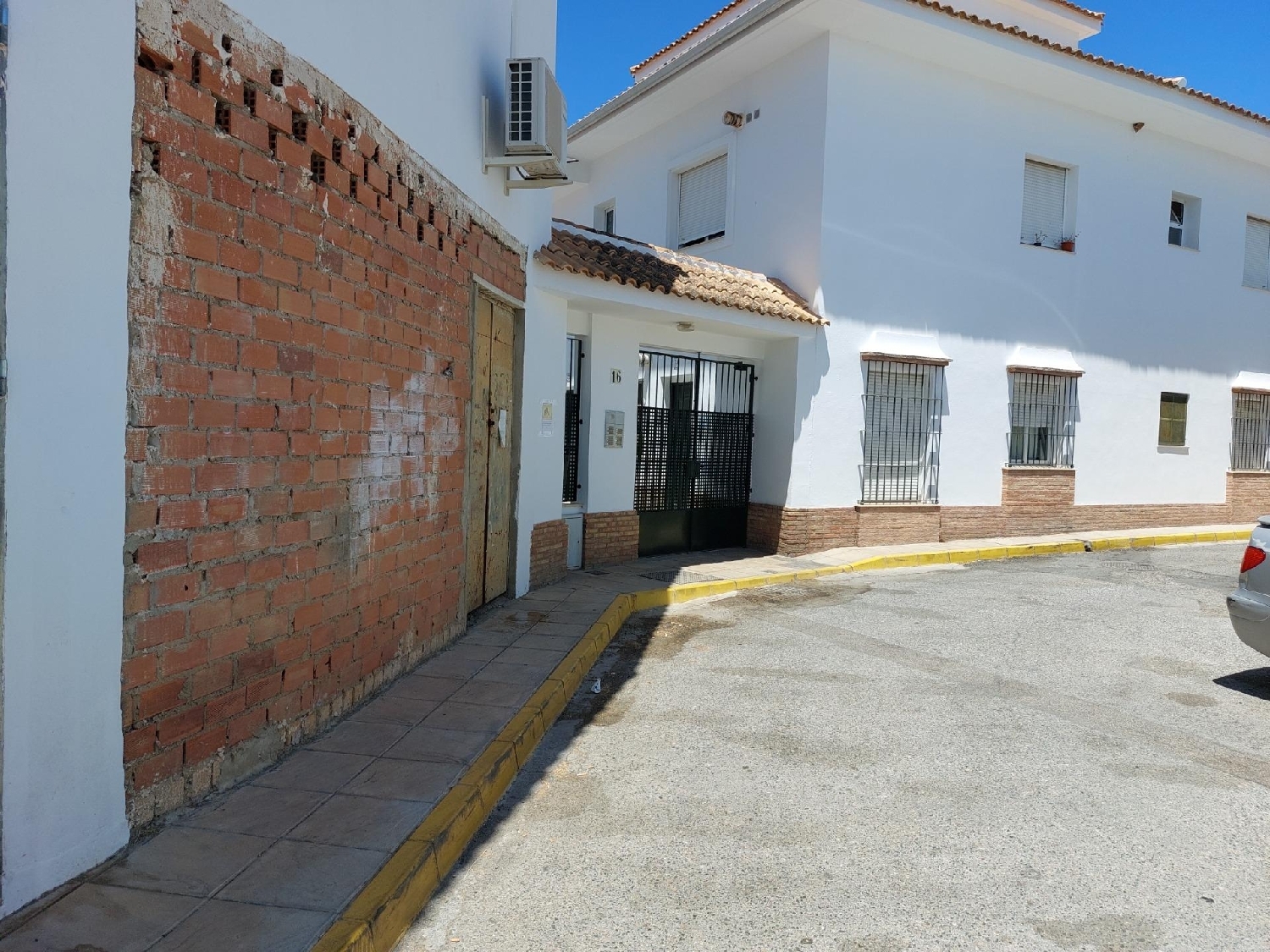 till salu lokal Montecarmelo Urb. Aljarafe 3
