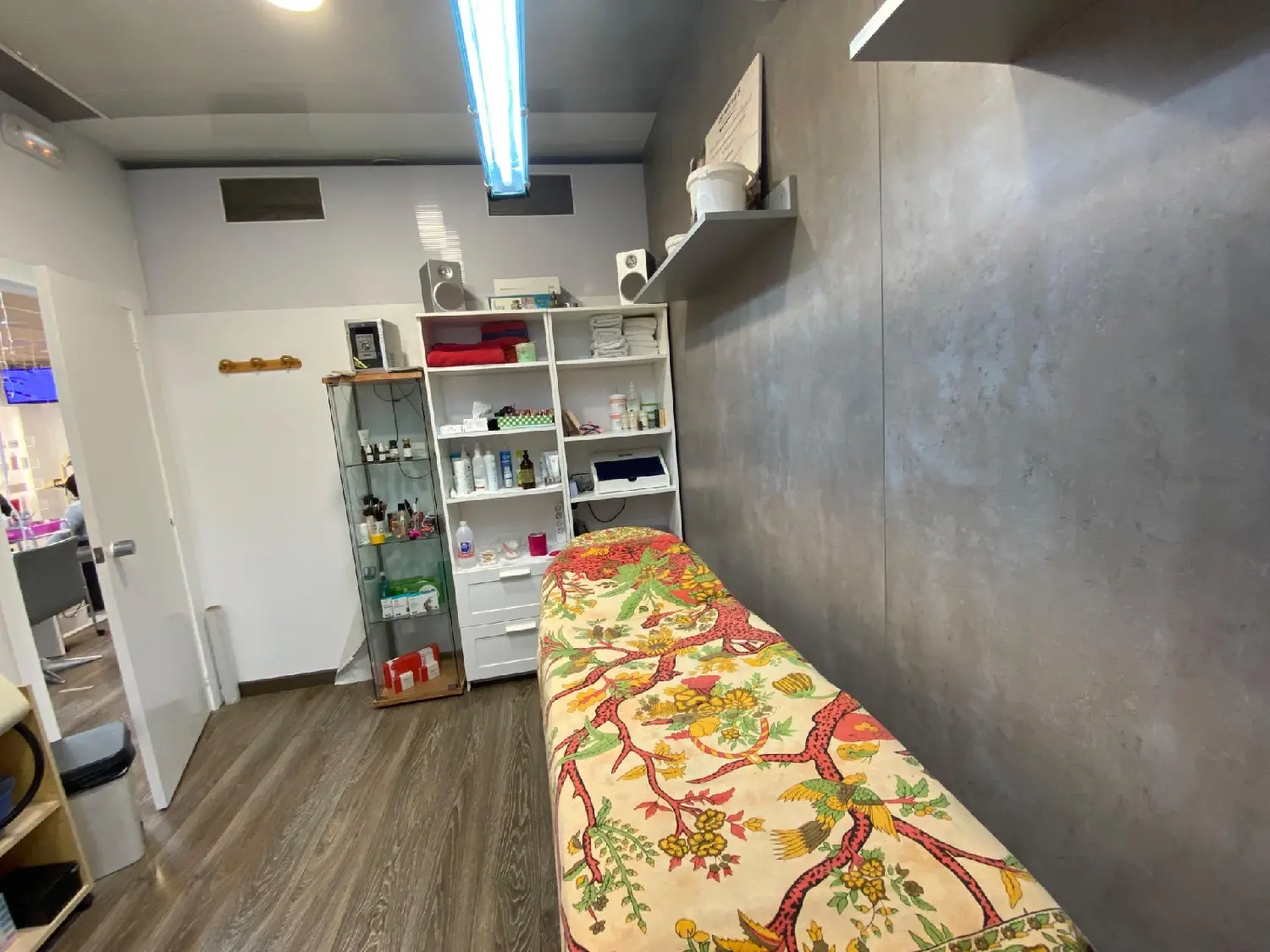  till salu lokal Montigalà-Bufalà Barcelonès 8