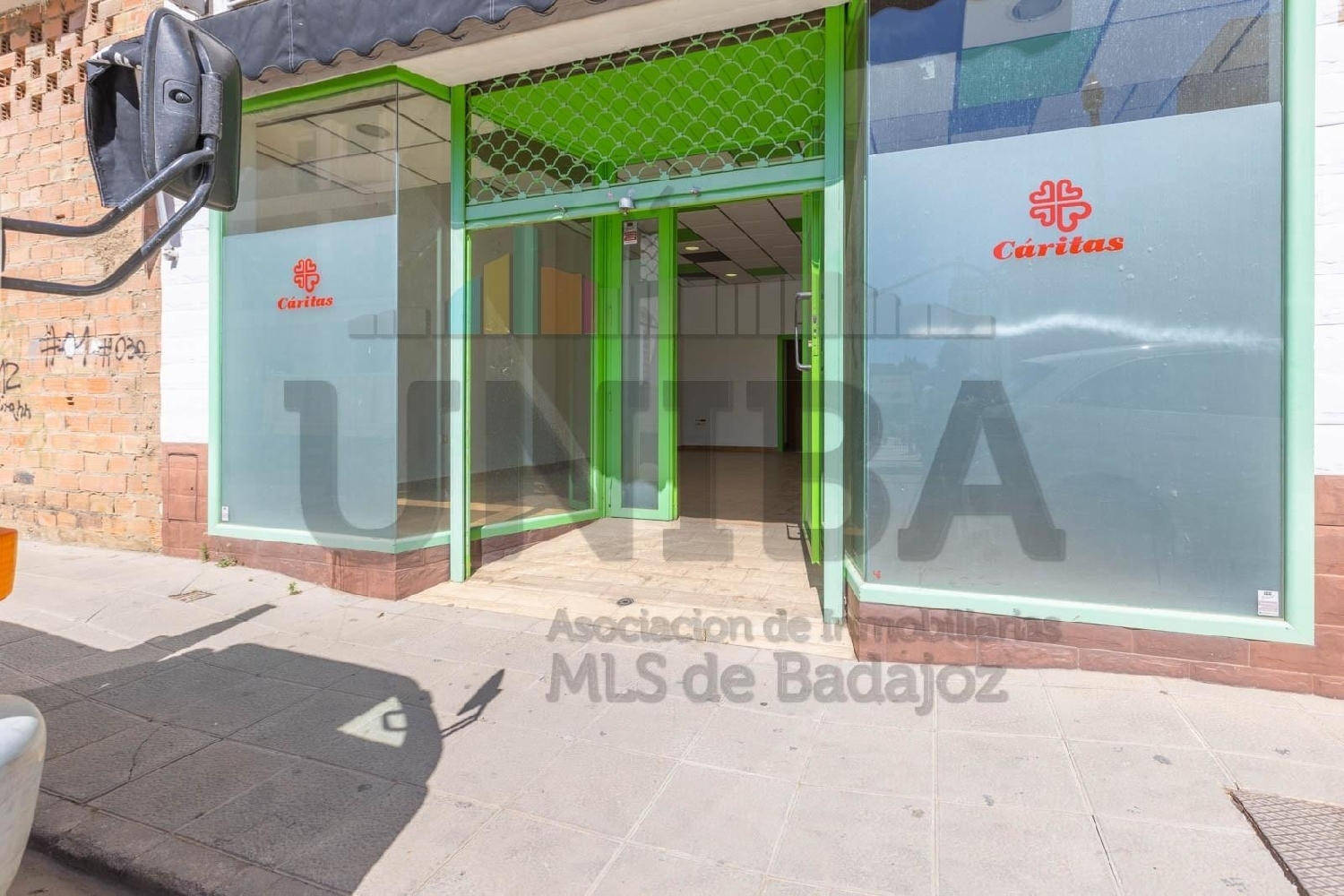  till salu lokal Montijo Merida 1