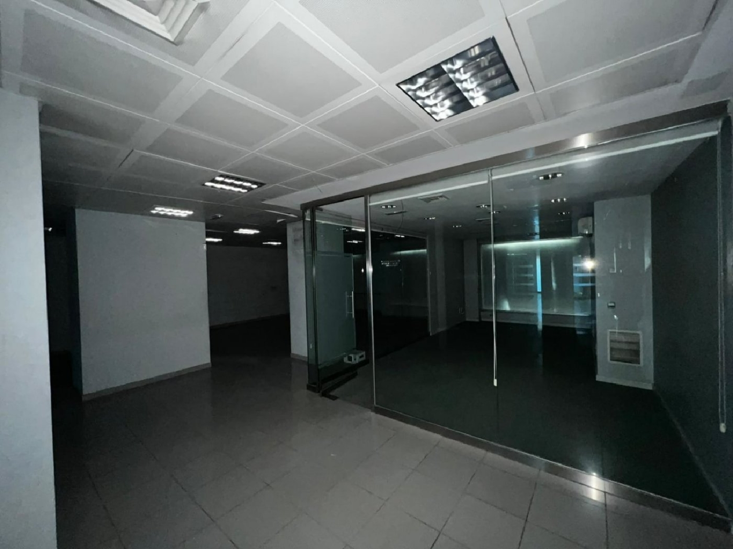 till salu lokal Moratalaz-Vinateros Madrid Capital 3