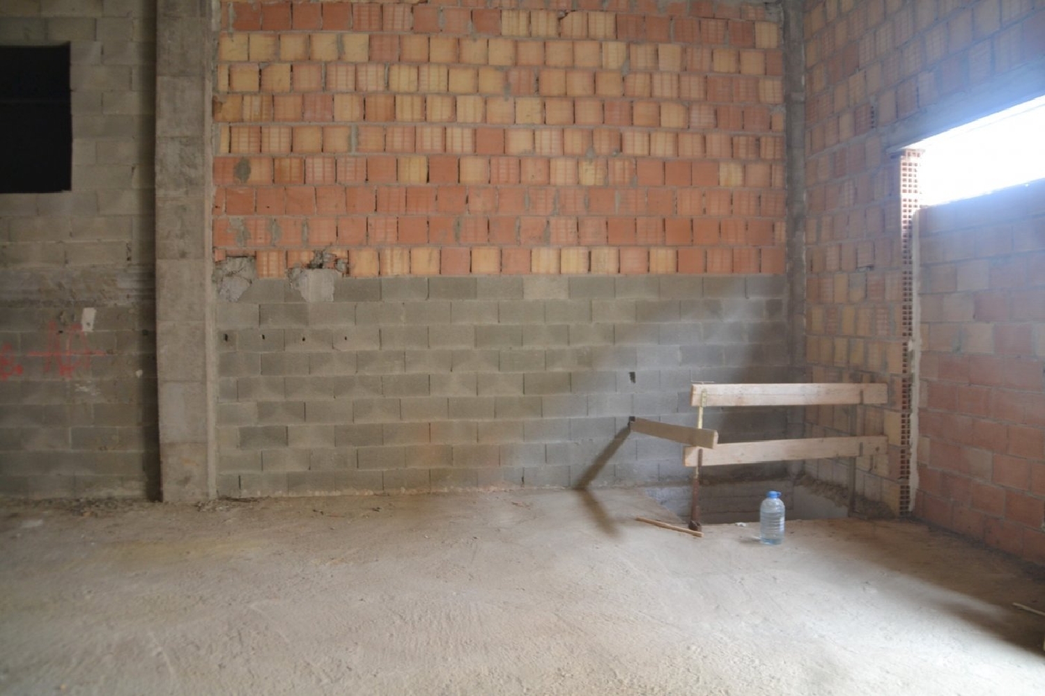  till salu lokal Muro Nord 8