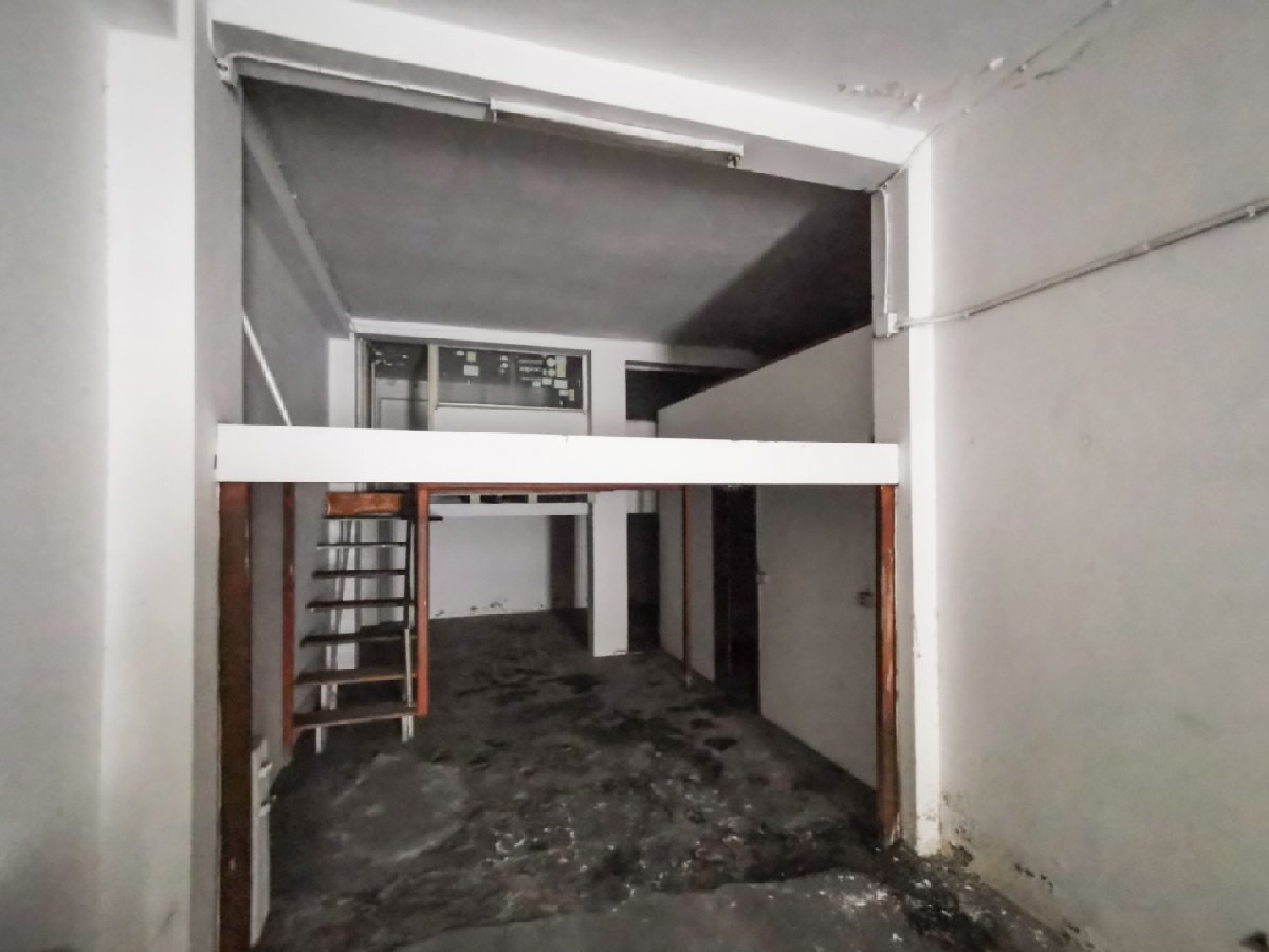  till salu lokal Naia Coruña 5