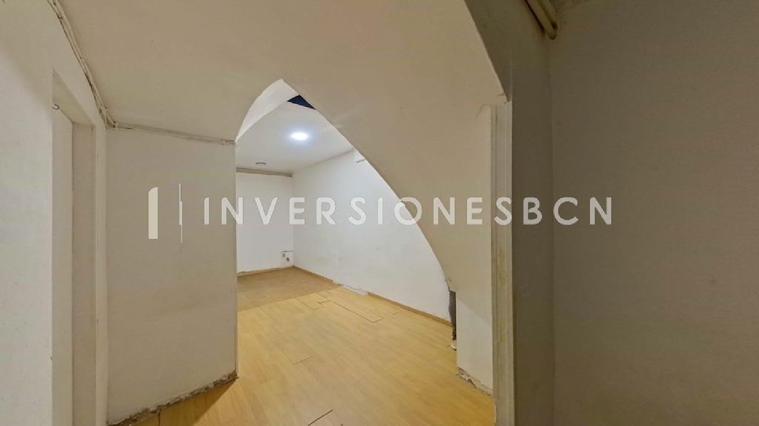  till salu lokal Nou Barris-Porta Barcelonès 7