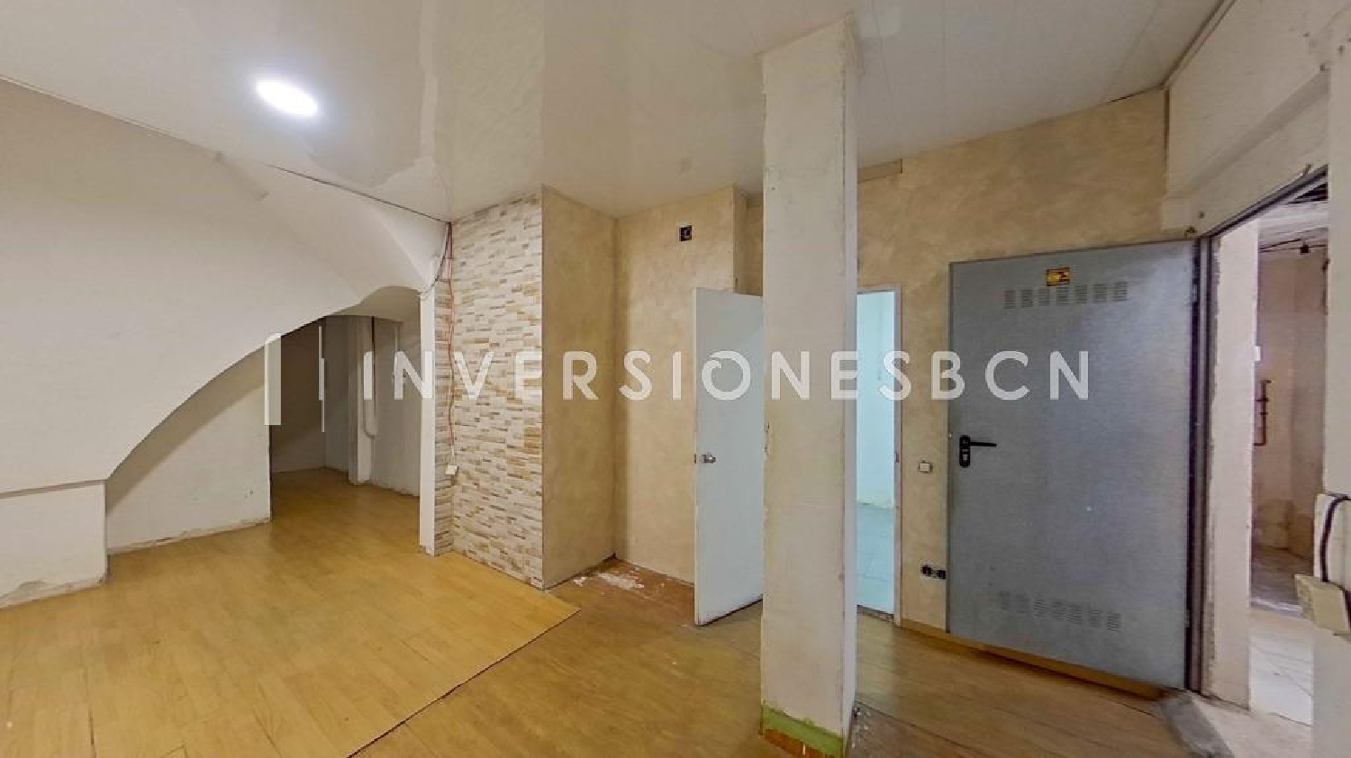 till salu lokal Nou Barris-Porta Barcelonès 2