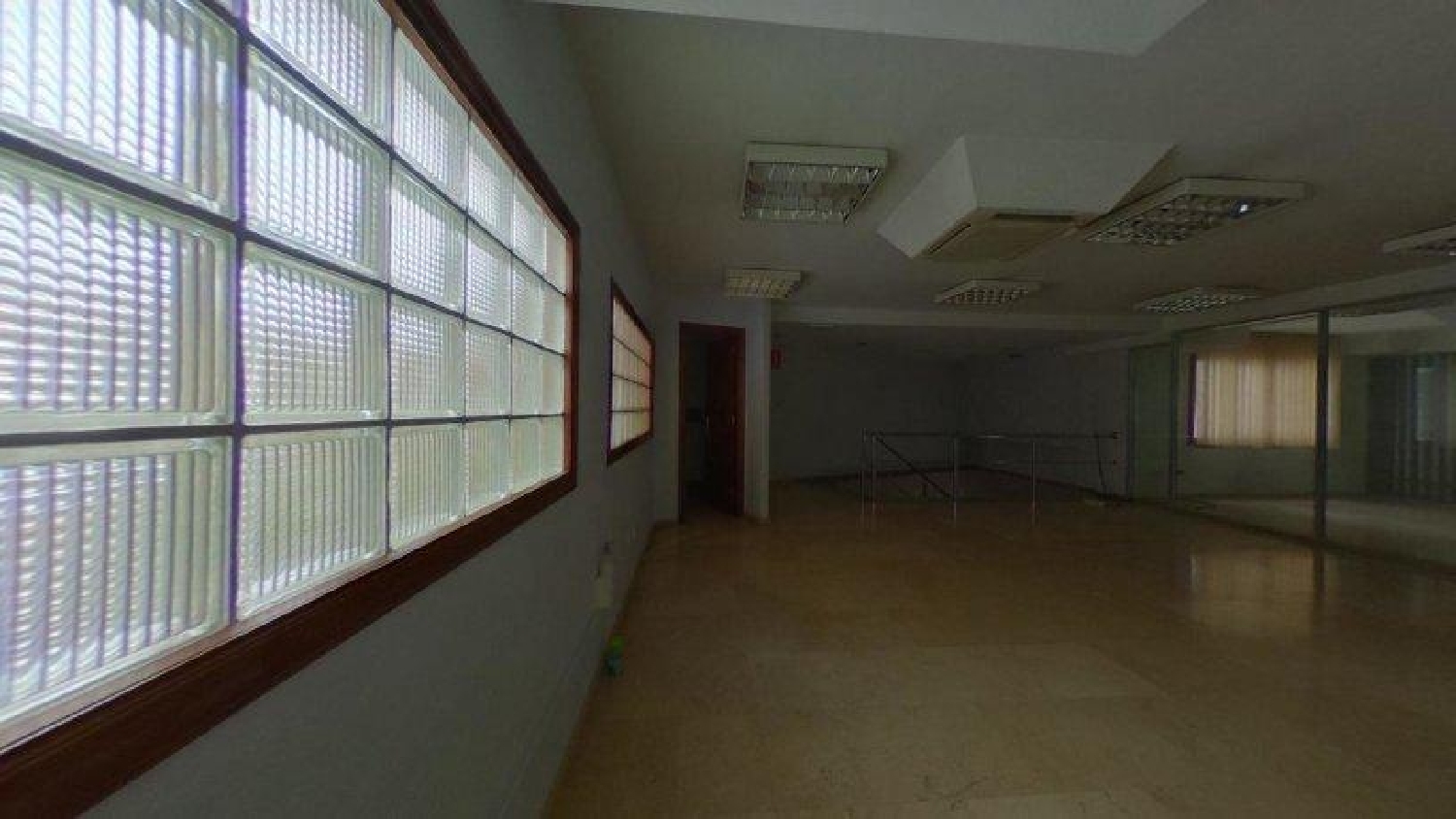  till salu lokal O Carme Vigo 6