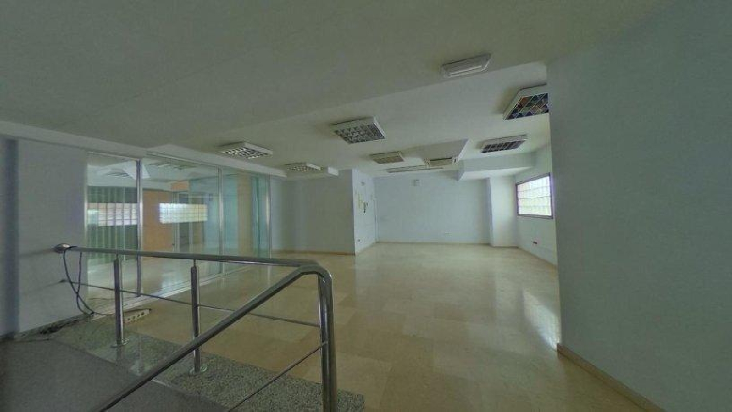 till salu lokal O Carme Vigo 1
