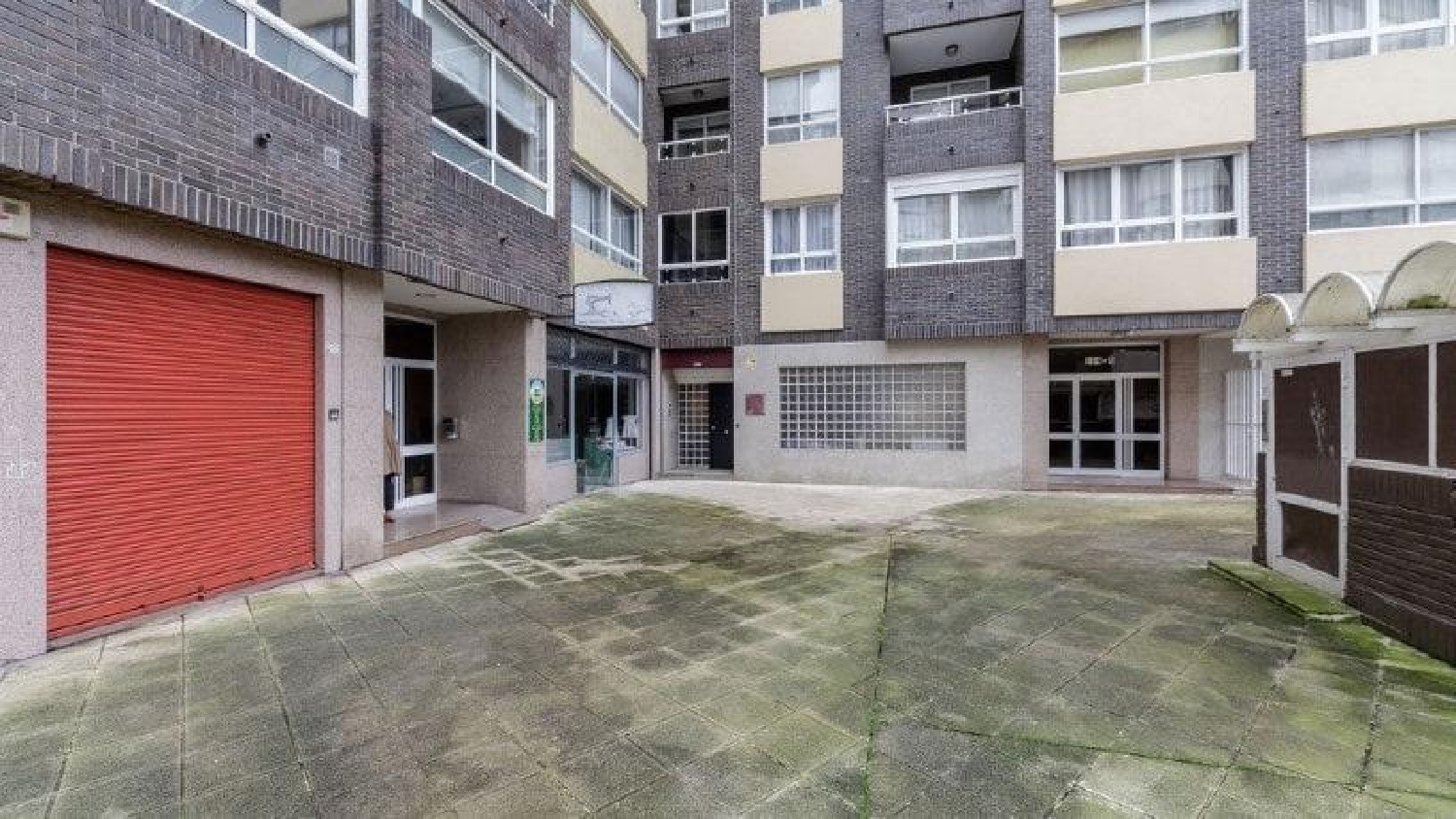  till salu lokal O Carme Vigo 7