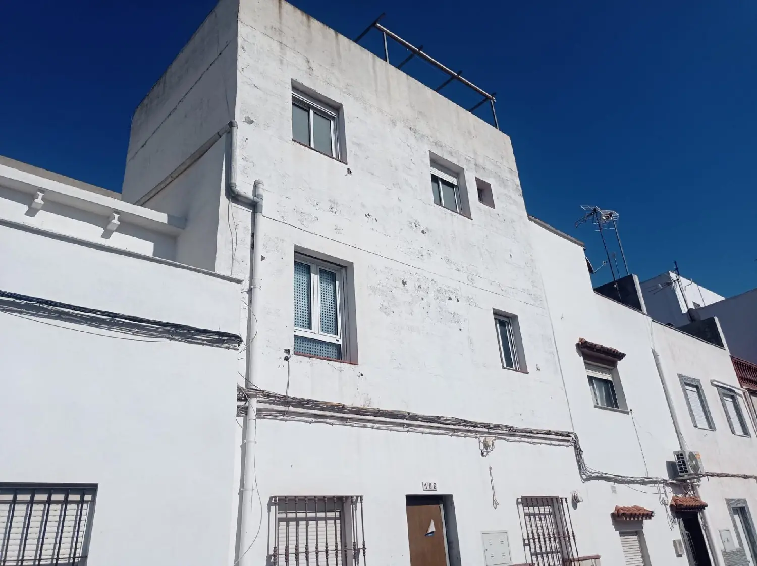  till salu lokal O Castro Vigo 4