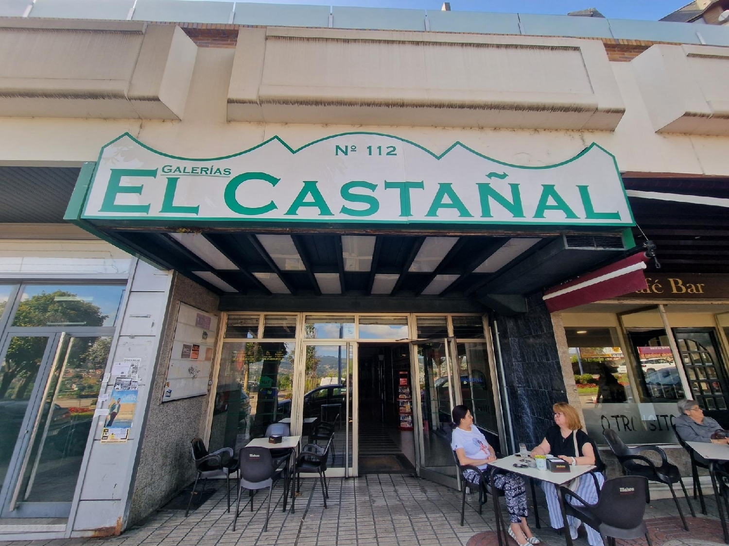  till salu lokal O Castro Vigo 1