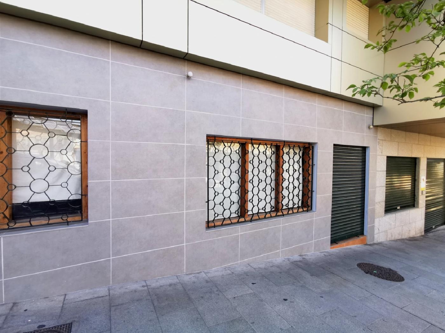 till salu lokal O Castro Vigo 2
