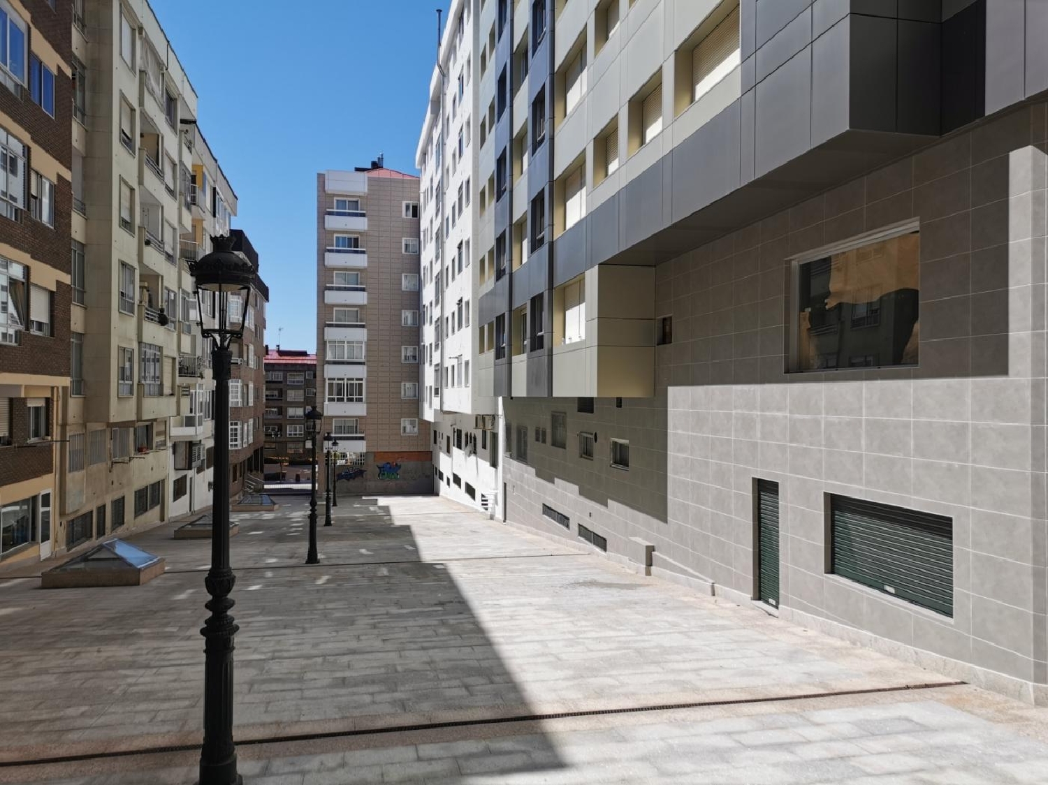  till salu lokal O Castro Vigo 7