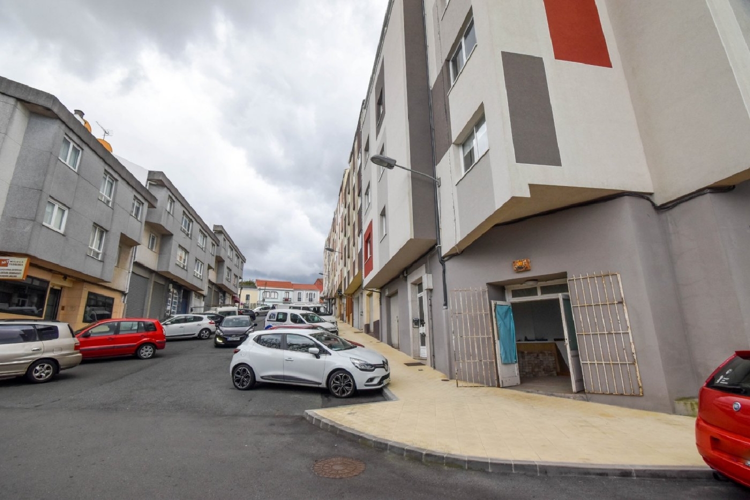 till salu lokal Oleiros Coruña 3