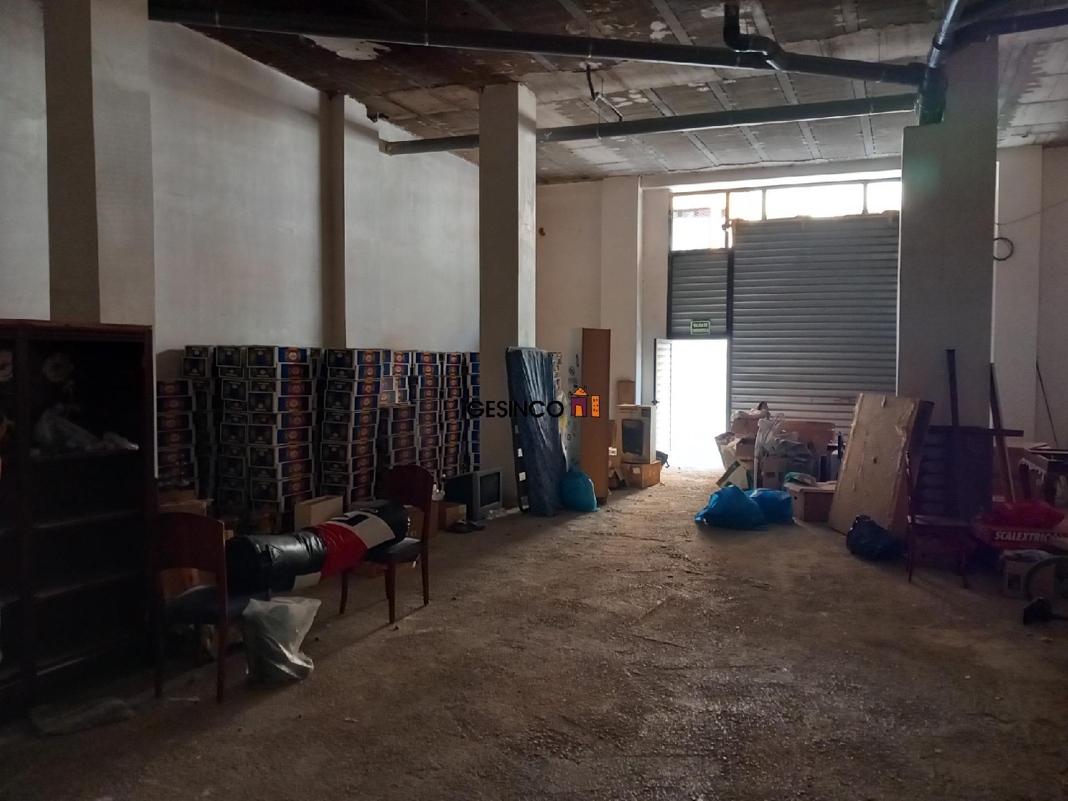  till salu lokal Urbanització D'hèlios Vall D'albaida 5