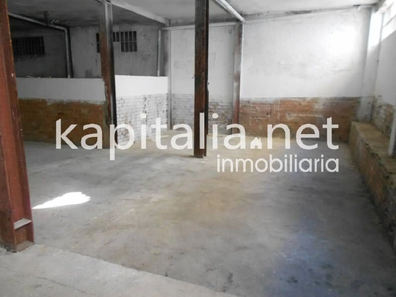 till salu lokal Urbanització D'hèlios Vall D'albaida 3