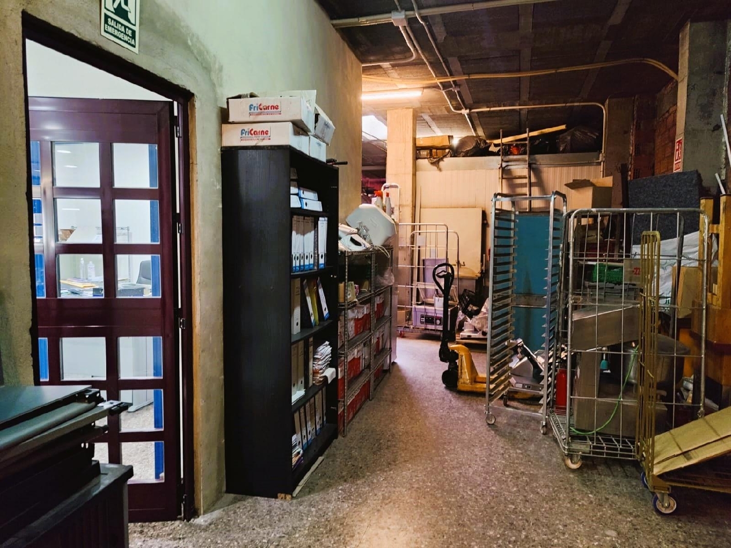  till salu lokal Pai I Capellans Horta Oest 4
