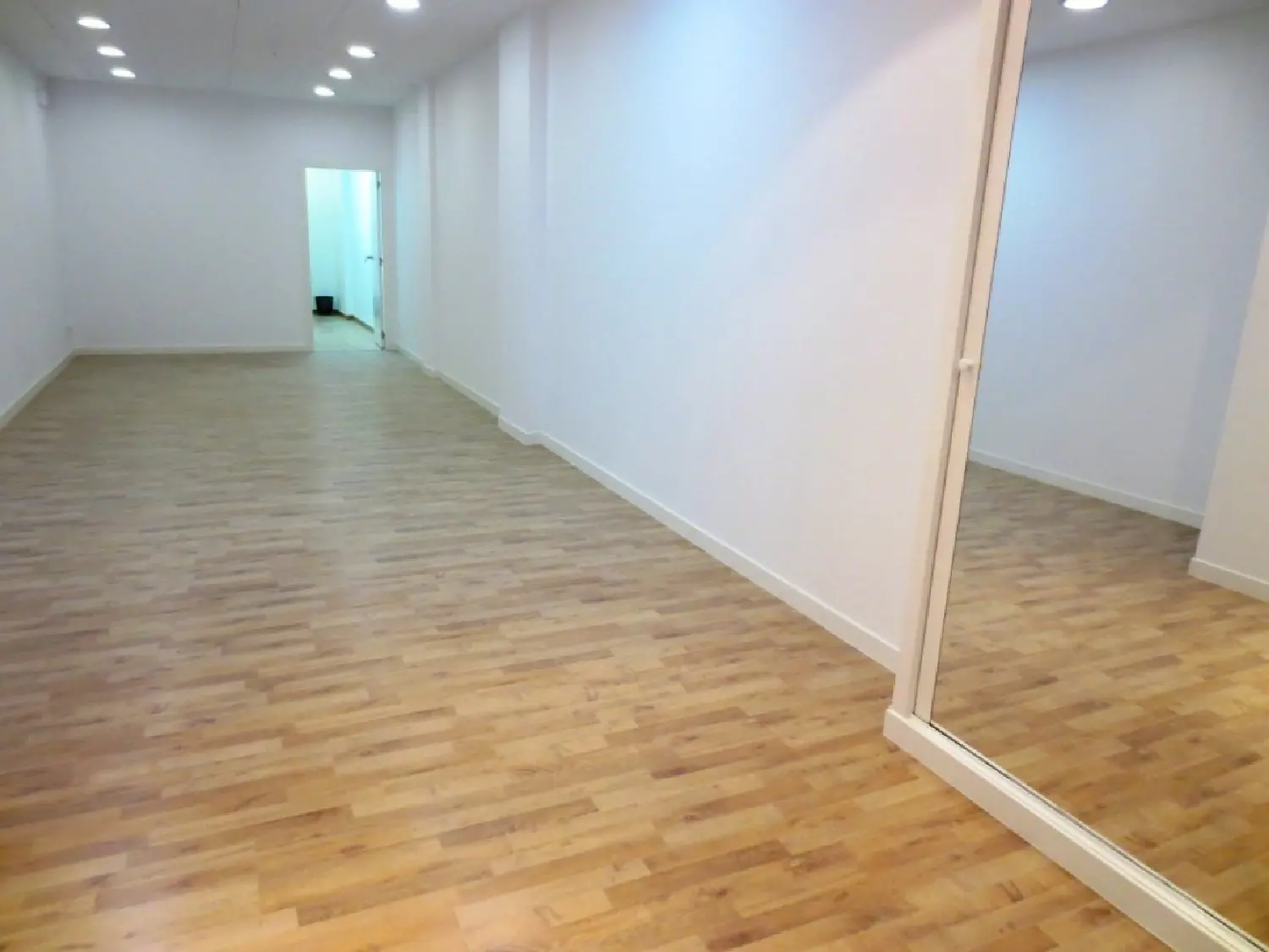  till salu lokal Calella Maresme 1