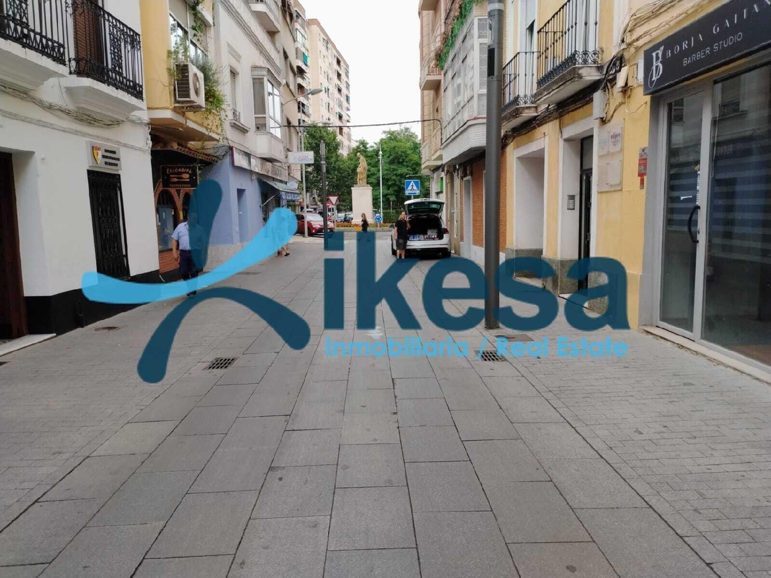 till salu lokal Pardaleras-Ciudad Jardín Badajoz 3