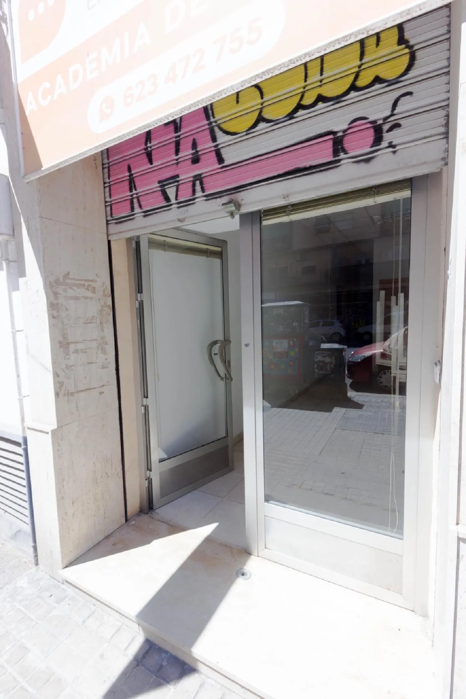  till salu lokal L'olivereta Nou Moles Valencia 1
