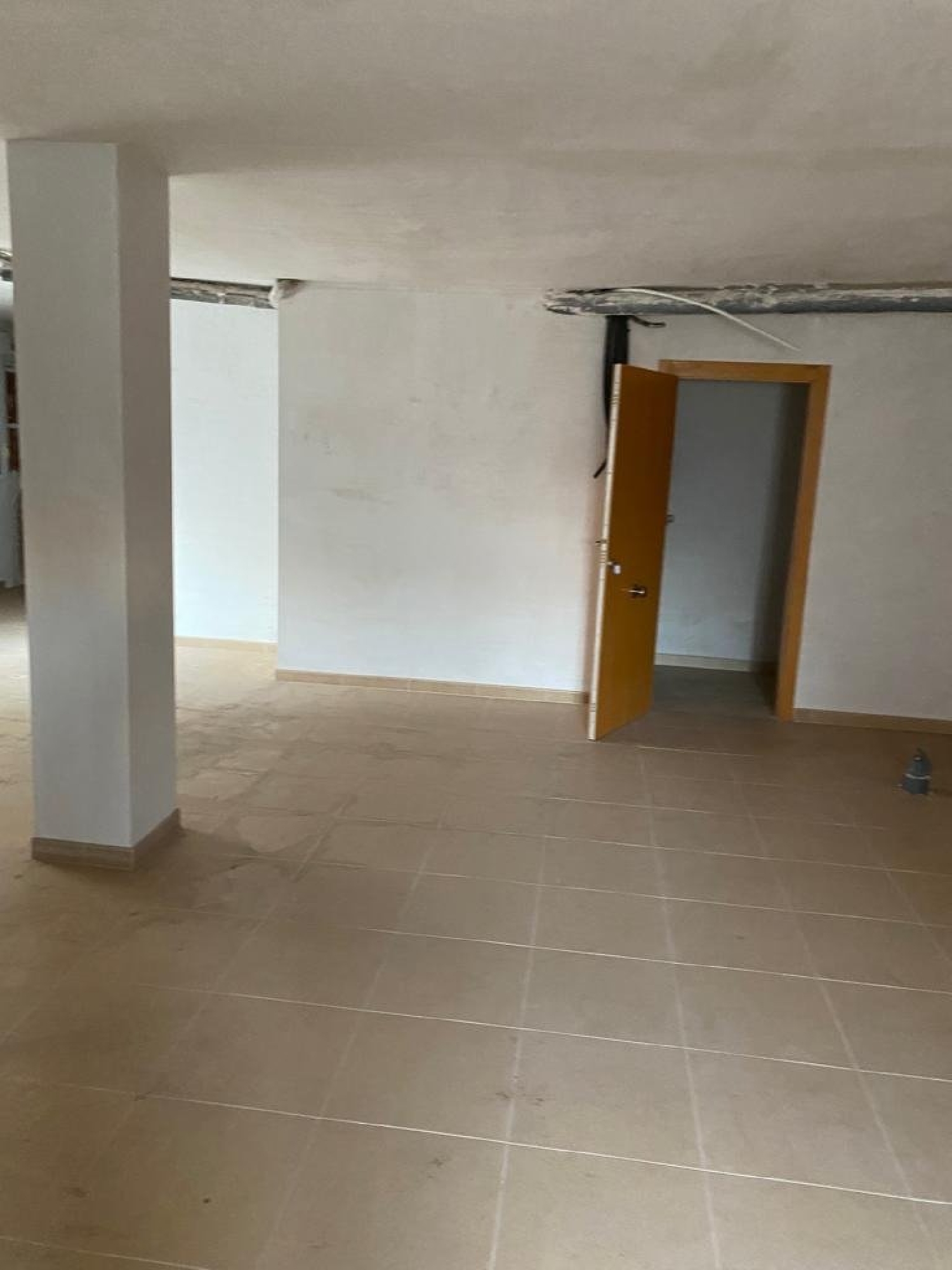  till salu lokal Pavos Plana Alta 7